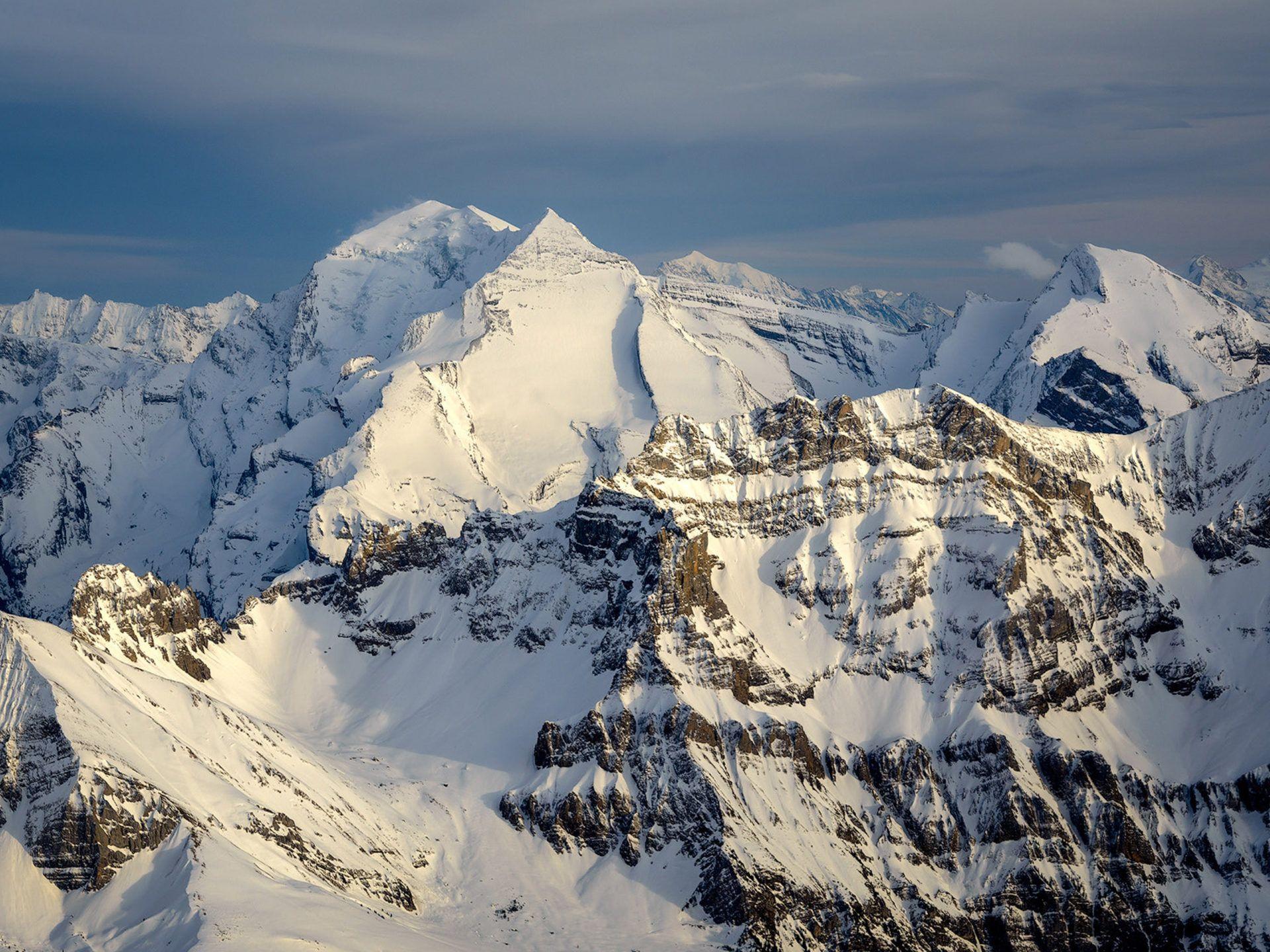 1920x1440 Swiss Alps Mountain Range In Switzerland Ultra HD Wallpaper For Desktop Mobile Phones And Laptops 3840x2400 :