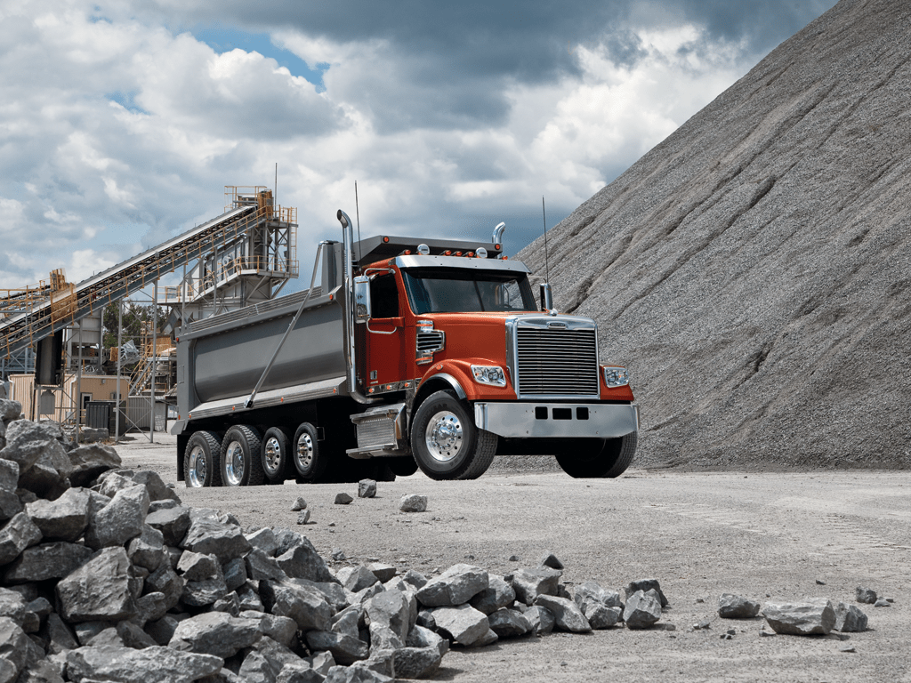 1024x768 Dump Truck Wallpaper