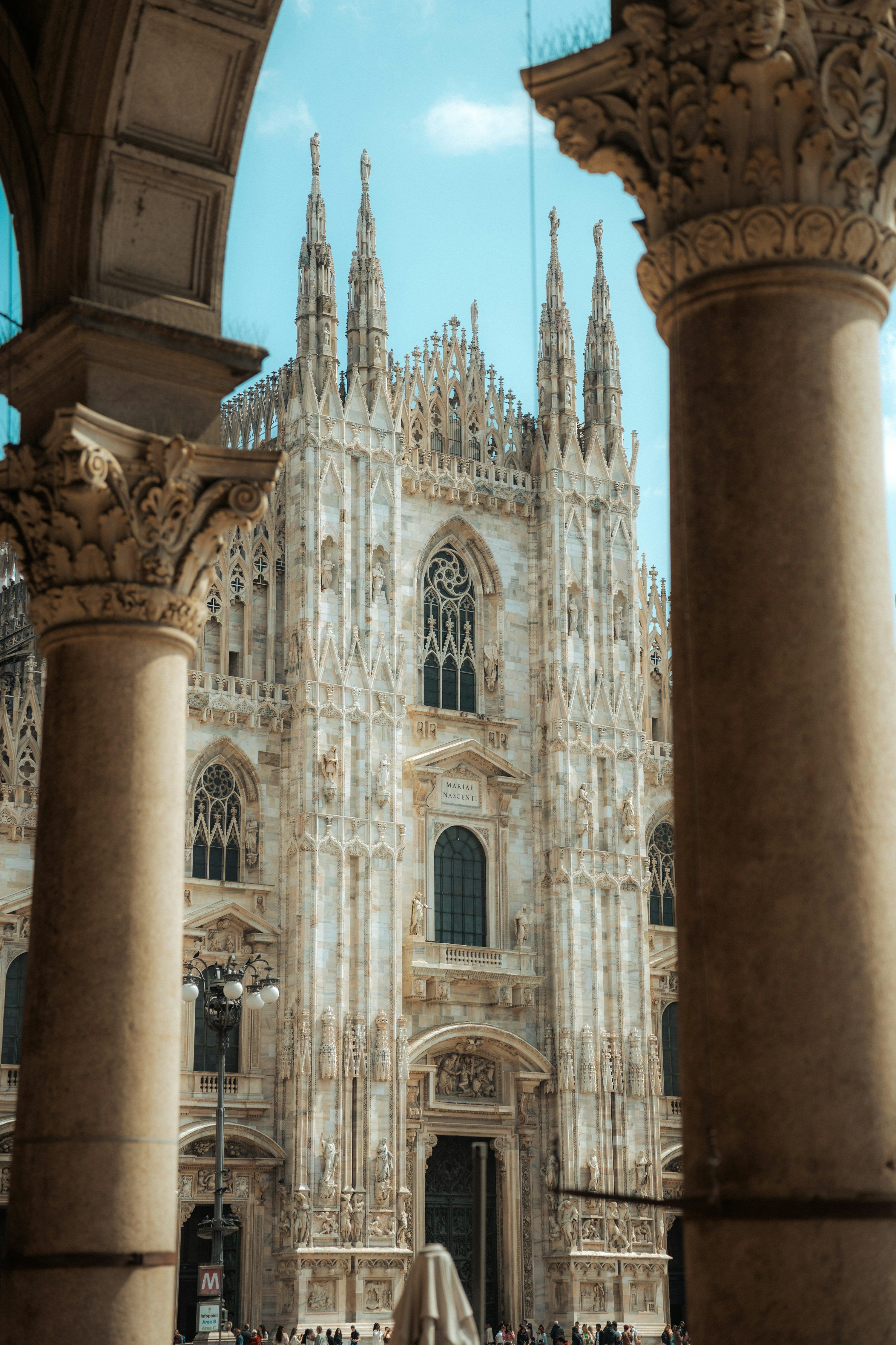 3000x4500 Milan Cathedral Picture. Download Free Image