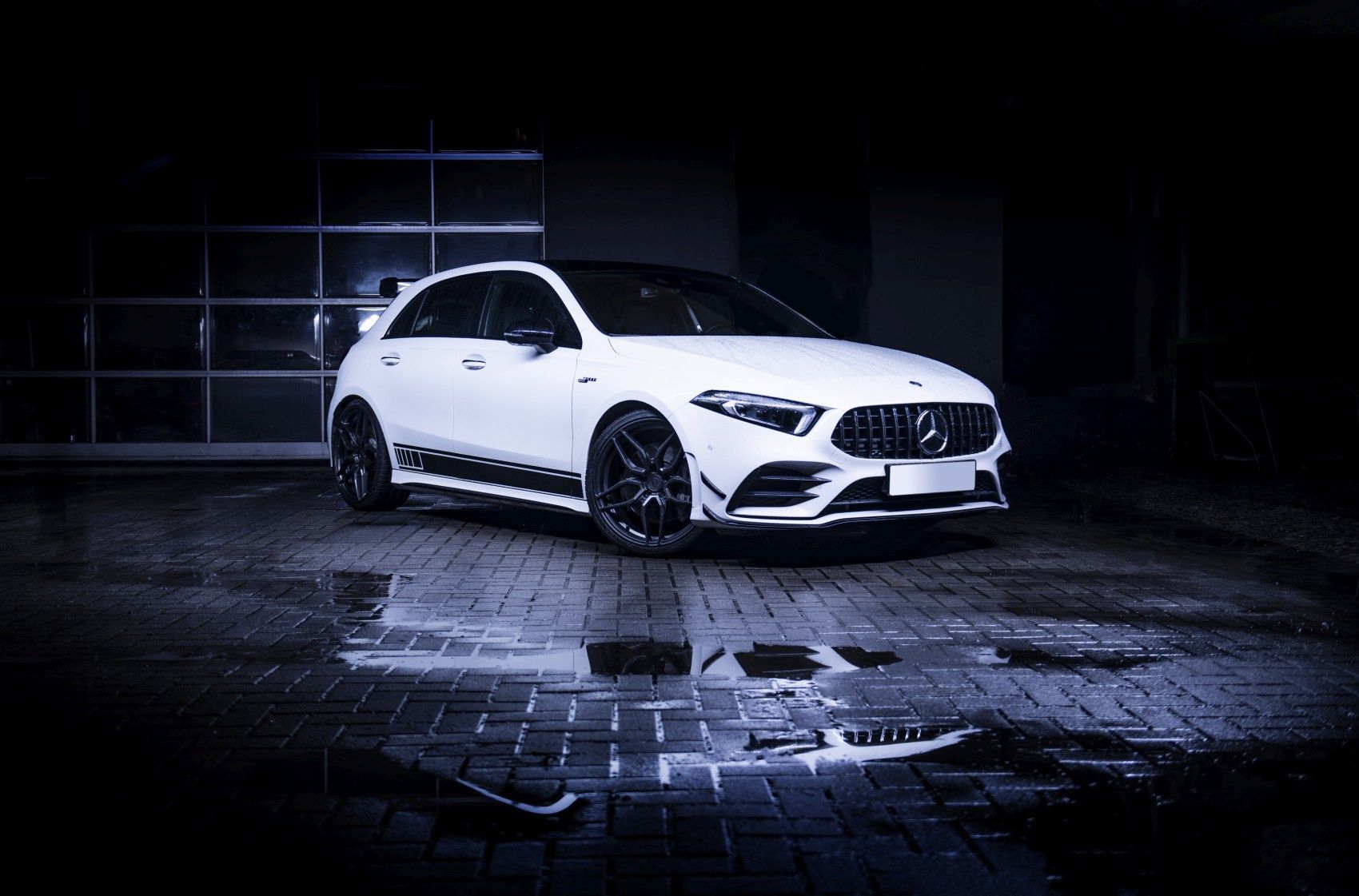 1700x1121 Mercedes Benz A Class / A35 / A45