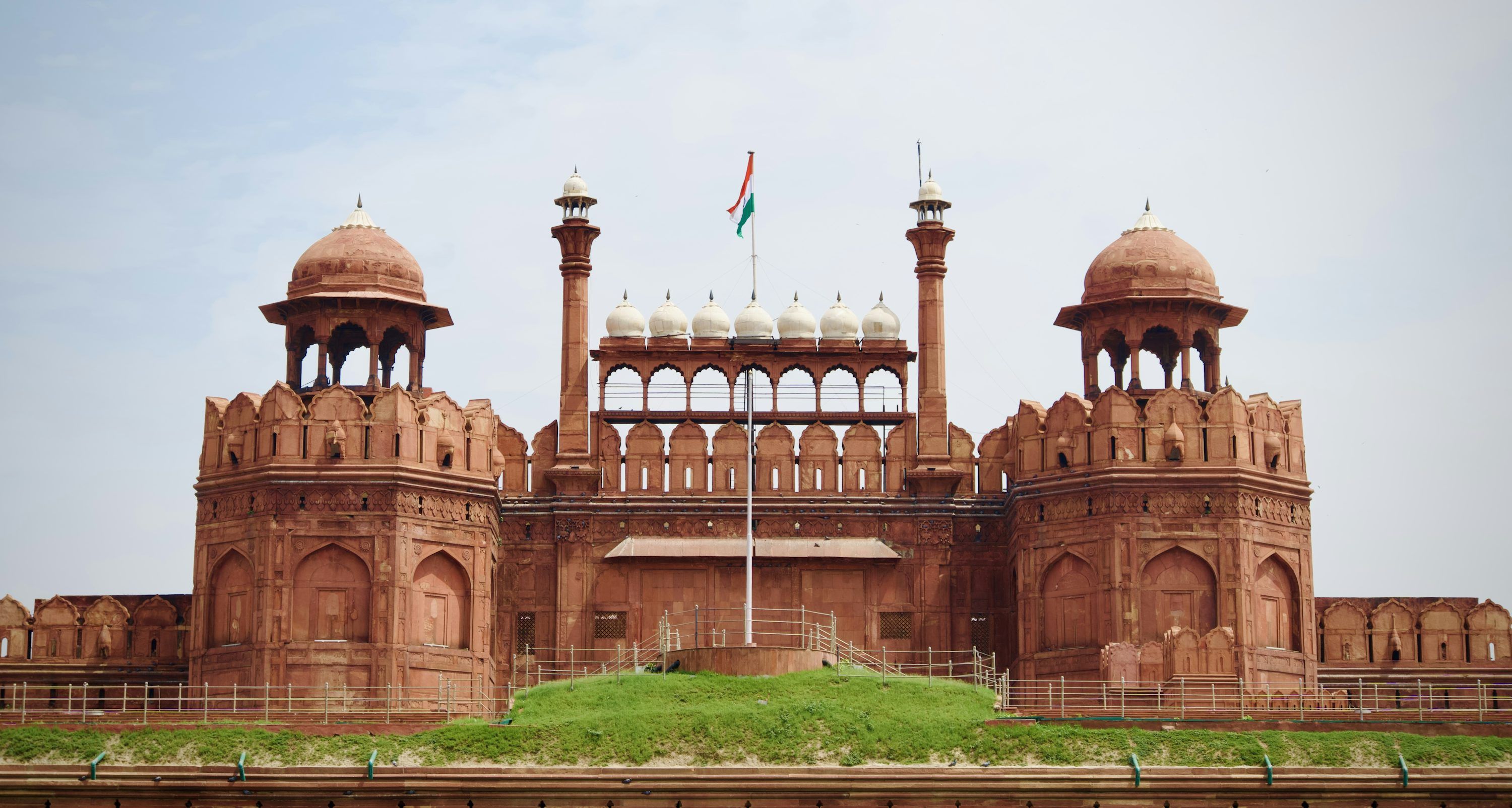 3000x1604 Red Fort Picture. Download Free Image