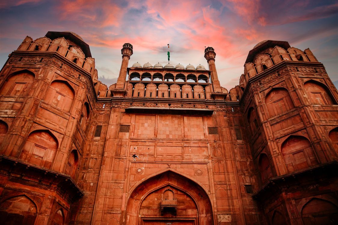 1124x750 The Red Fort in Dehli under a Dramatic Sky · Free