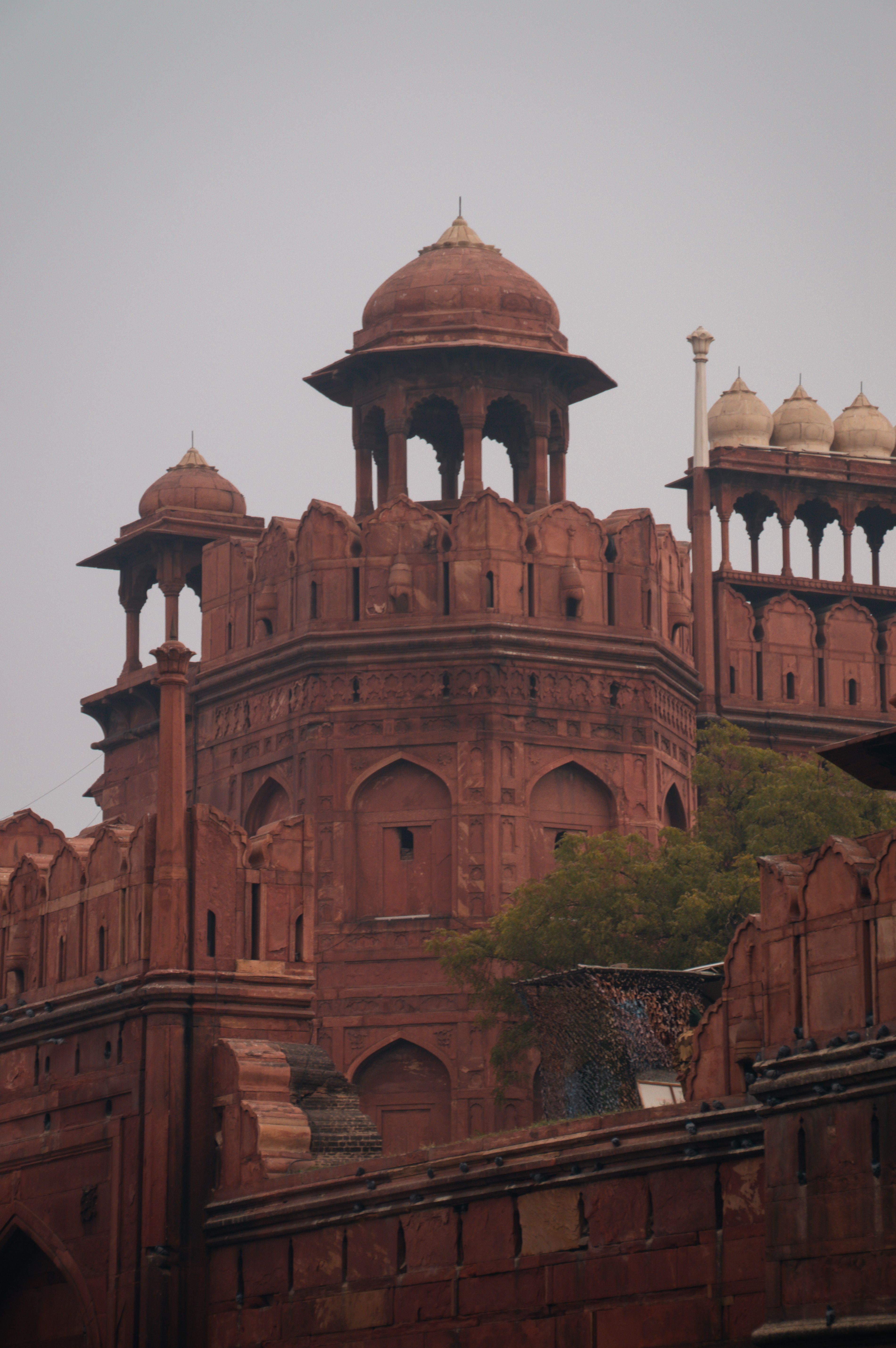 3801x5717 Wall of Red Ford in Old Delhi, India · Free