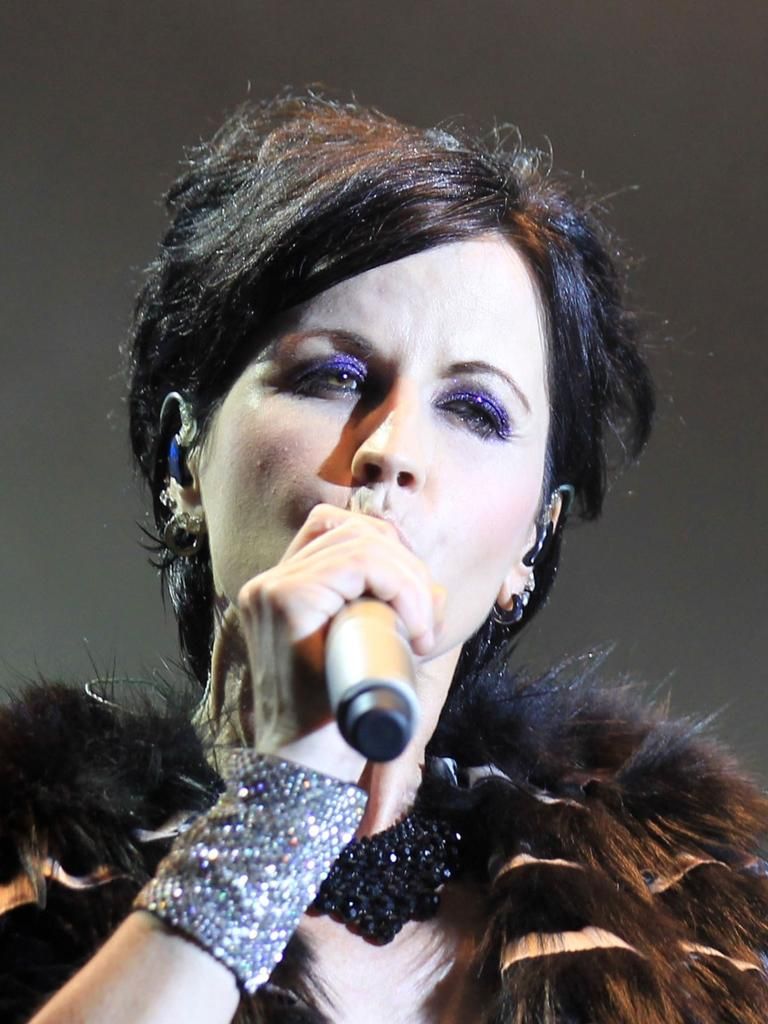 768x1024 Dolores O'Riordan