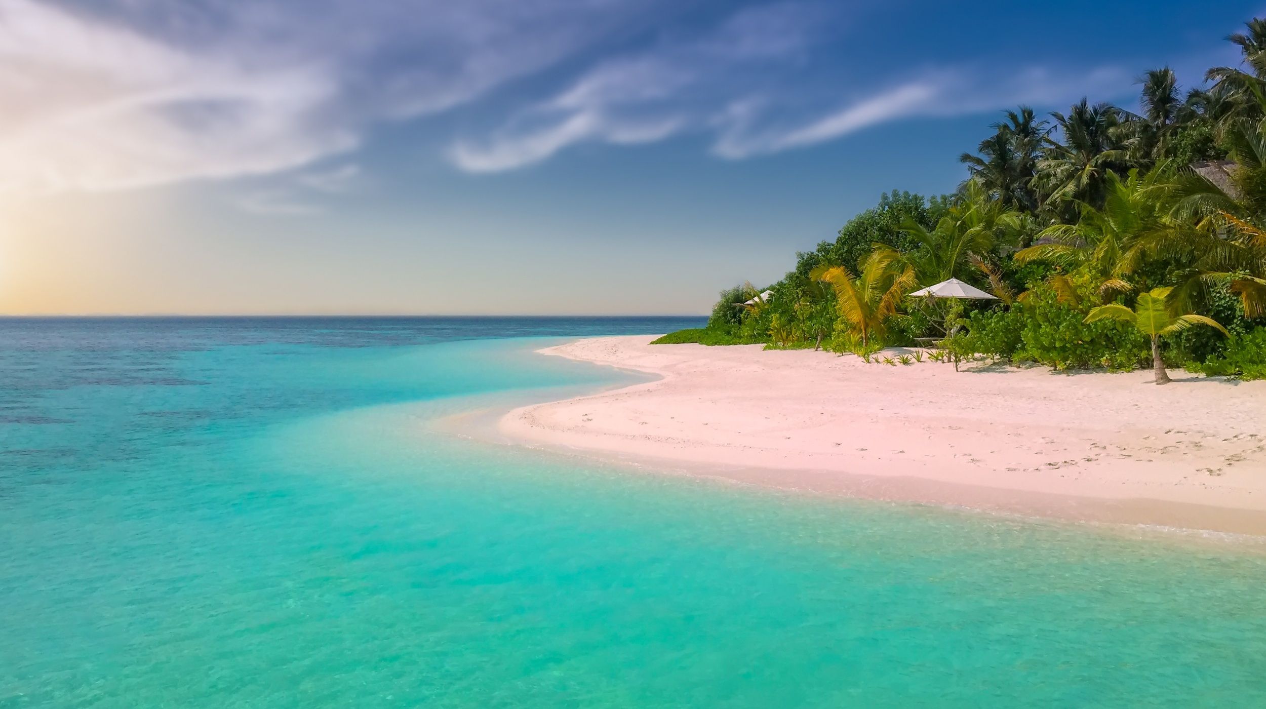 2500x1400 Person Showing Island · Free