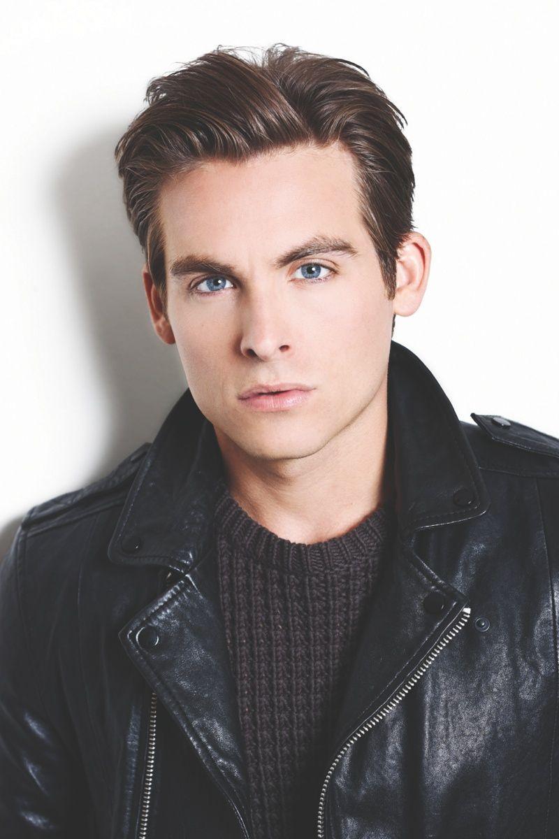 800x1200 Kevin Zegers Wallpaper