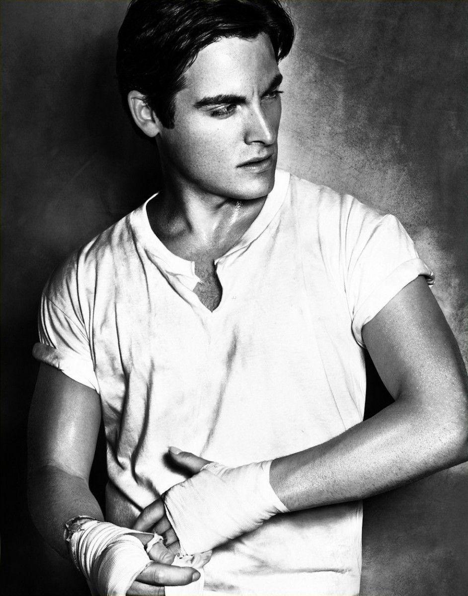 942x1200 Kevin Zegers Wallpaper