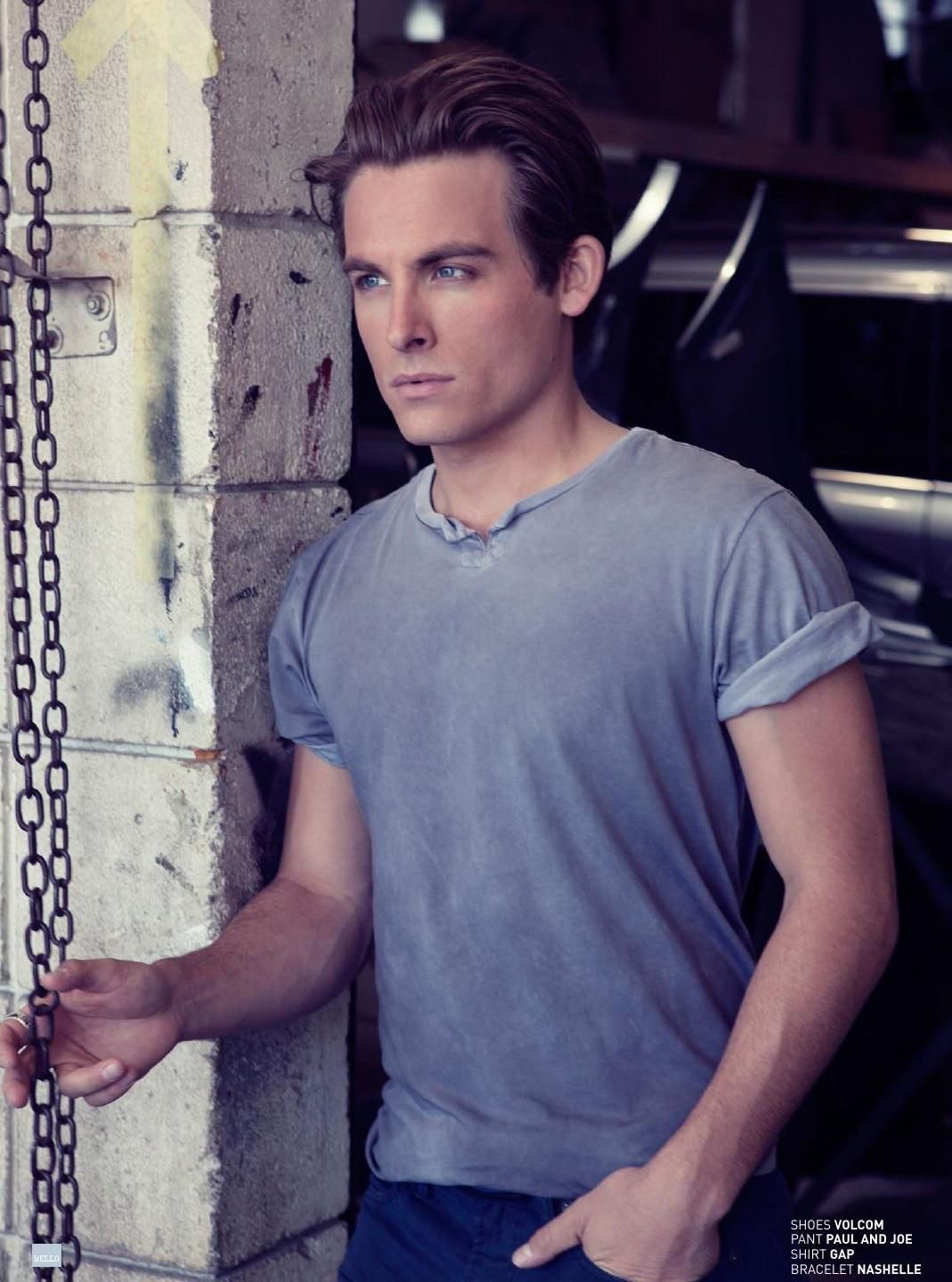 1069x1440 Discover 10 Kevin Zegers and kevin zegers 90s ideas. kevin zegers gif, kevin zegers air bud, kevin zegers wrong turn and more