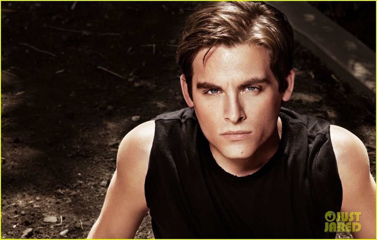 1222x780 Kevin Zegers photohoot with Just Jared