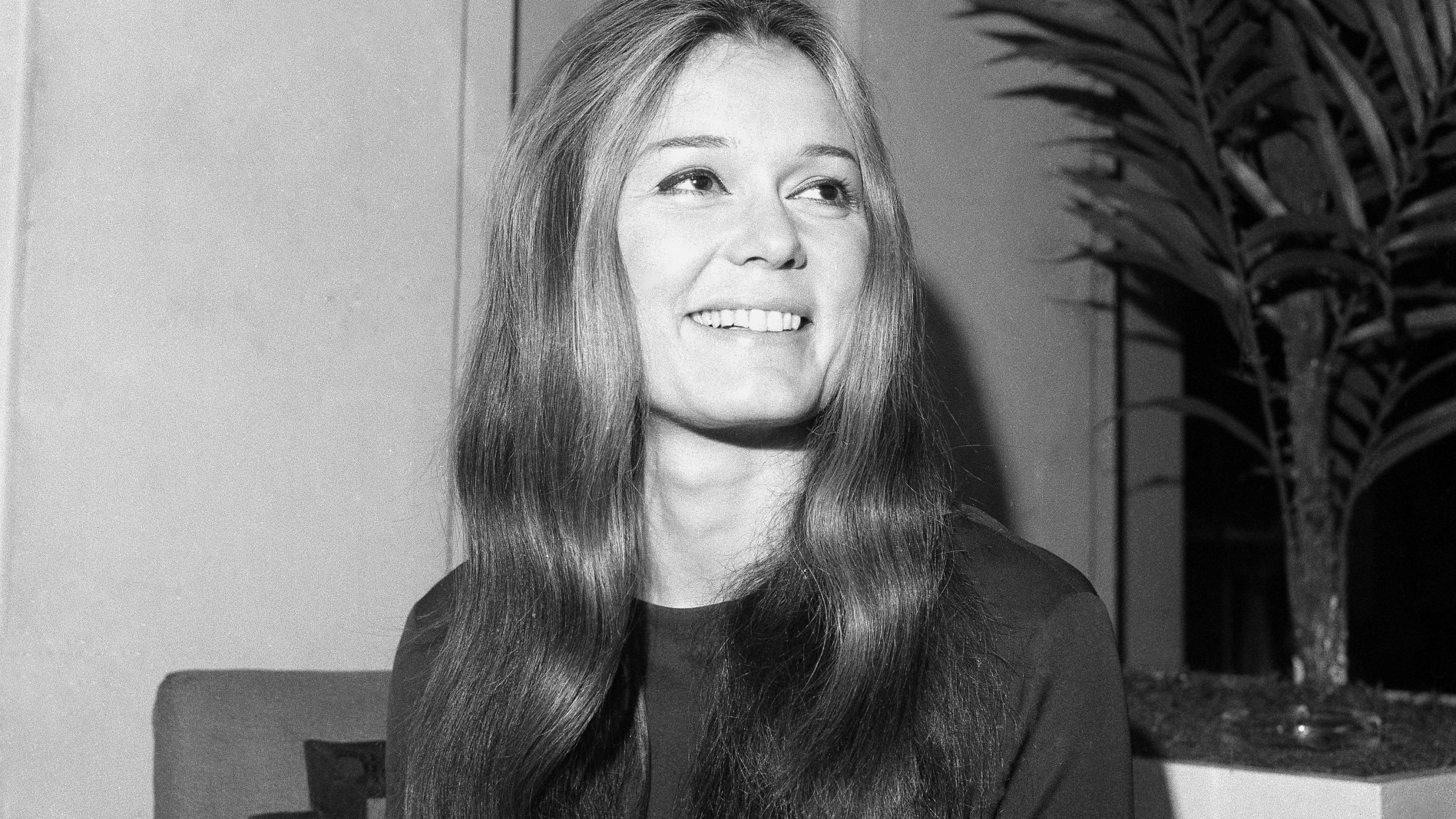 2560x1440 AP Was There: In Gloria Steinem was a journalist, a feminist and a member of the glitterati. KSNT 27 News