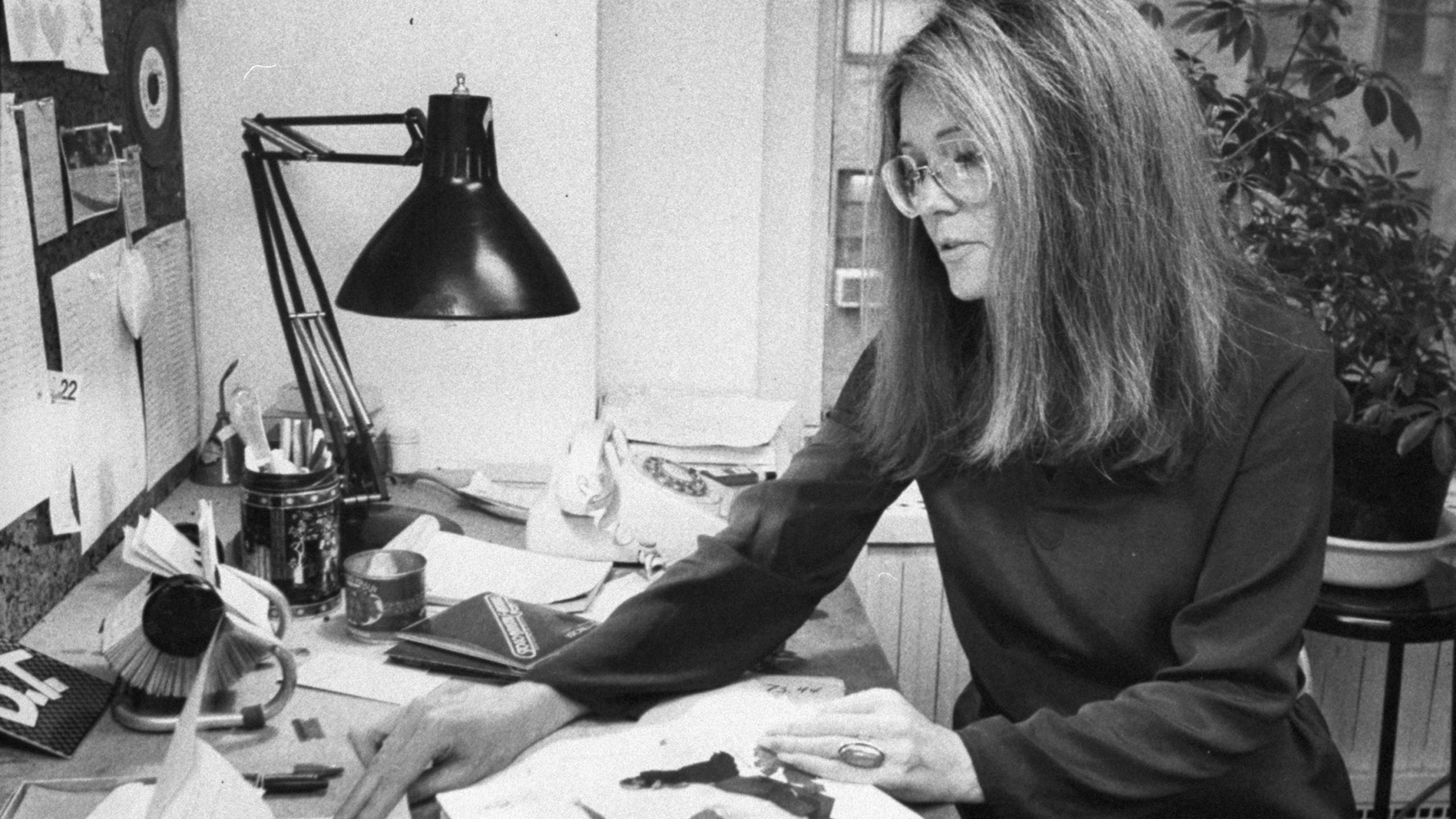2560x1440 Remembering Gloria Steinem: “Without choice, life becomes fate. With choice, it becomes freedom”