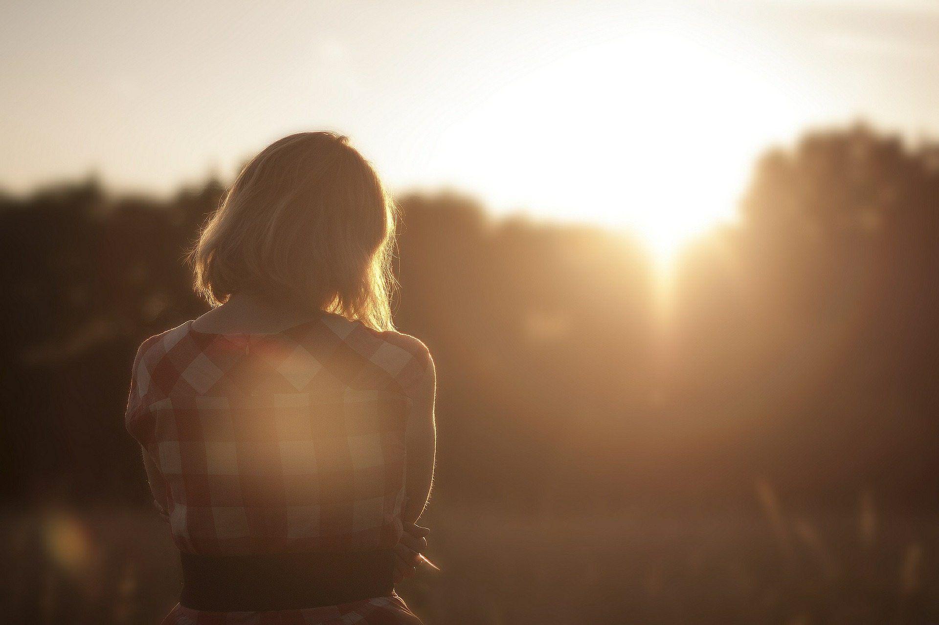 1920x1279 Alone Girl Wallpaper for Free Download