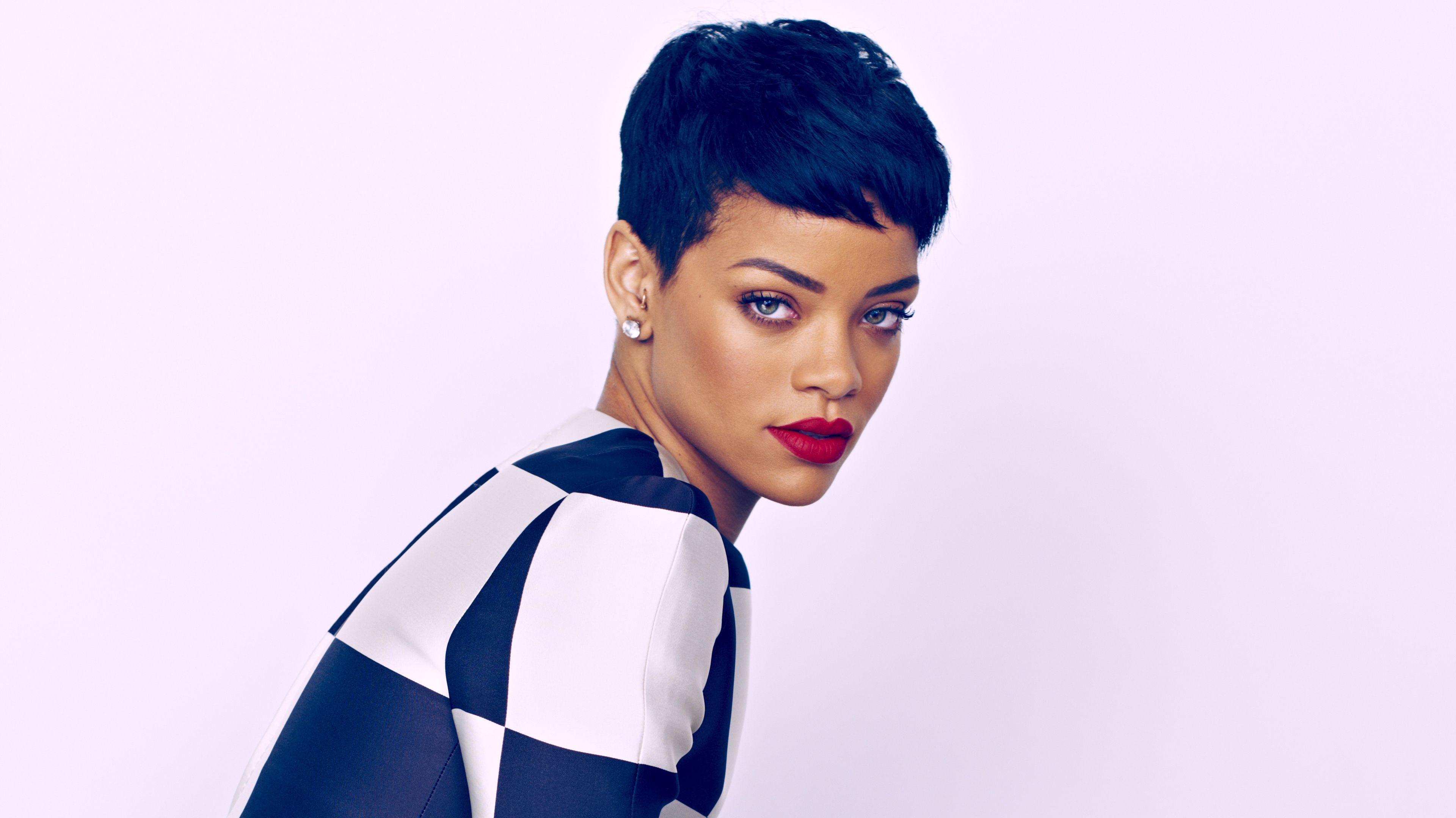 3840x2160 Cute Rihanna Wallpaper