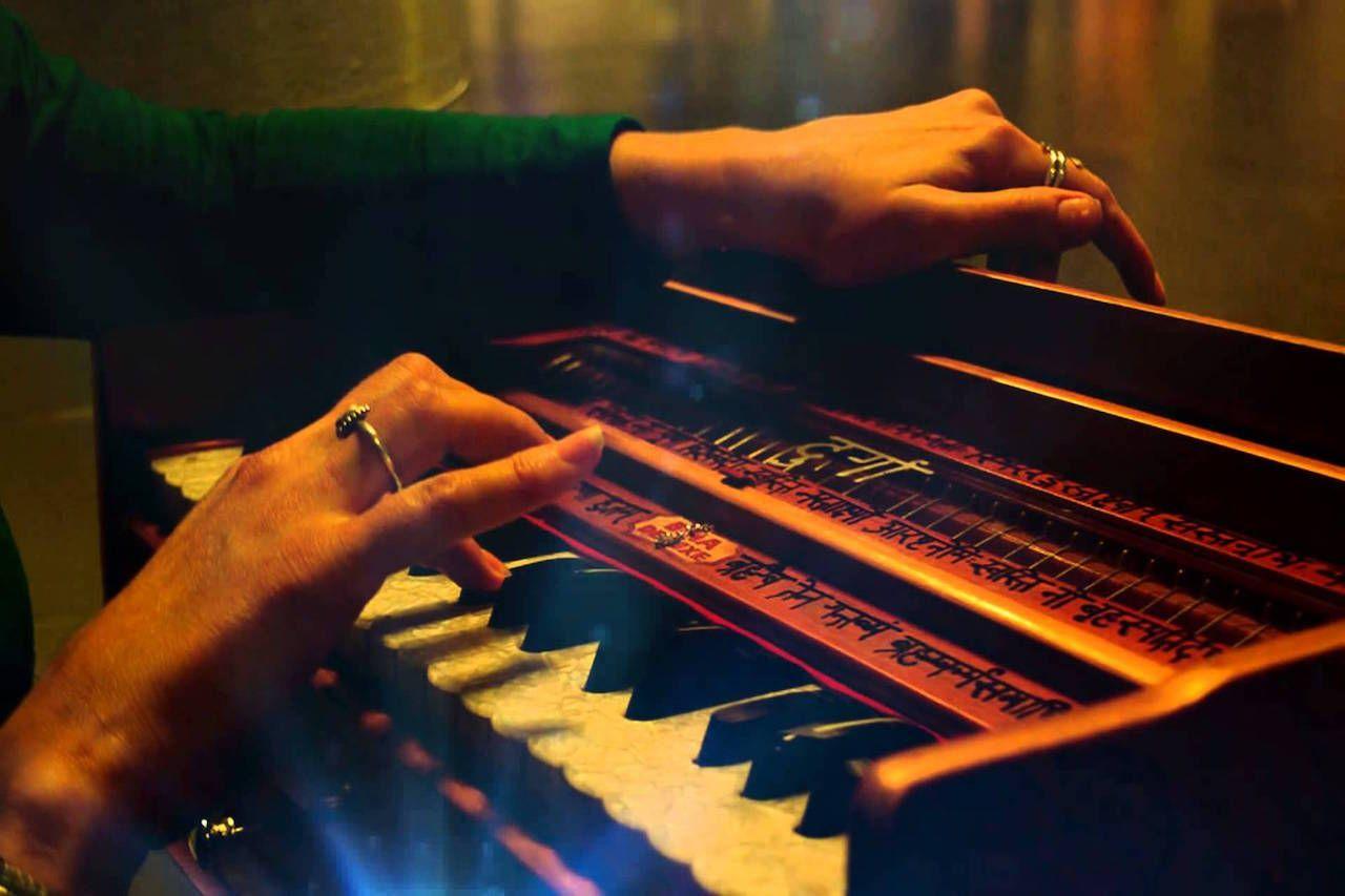 1280x853 Instrumental. Aum Music Academy