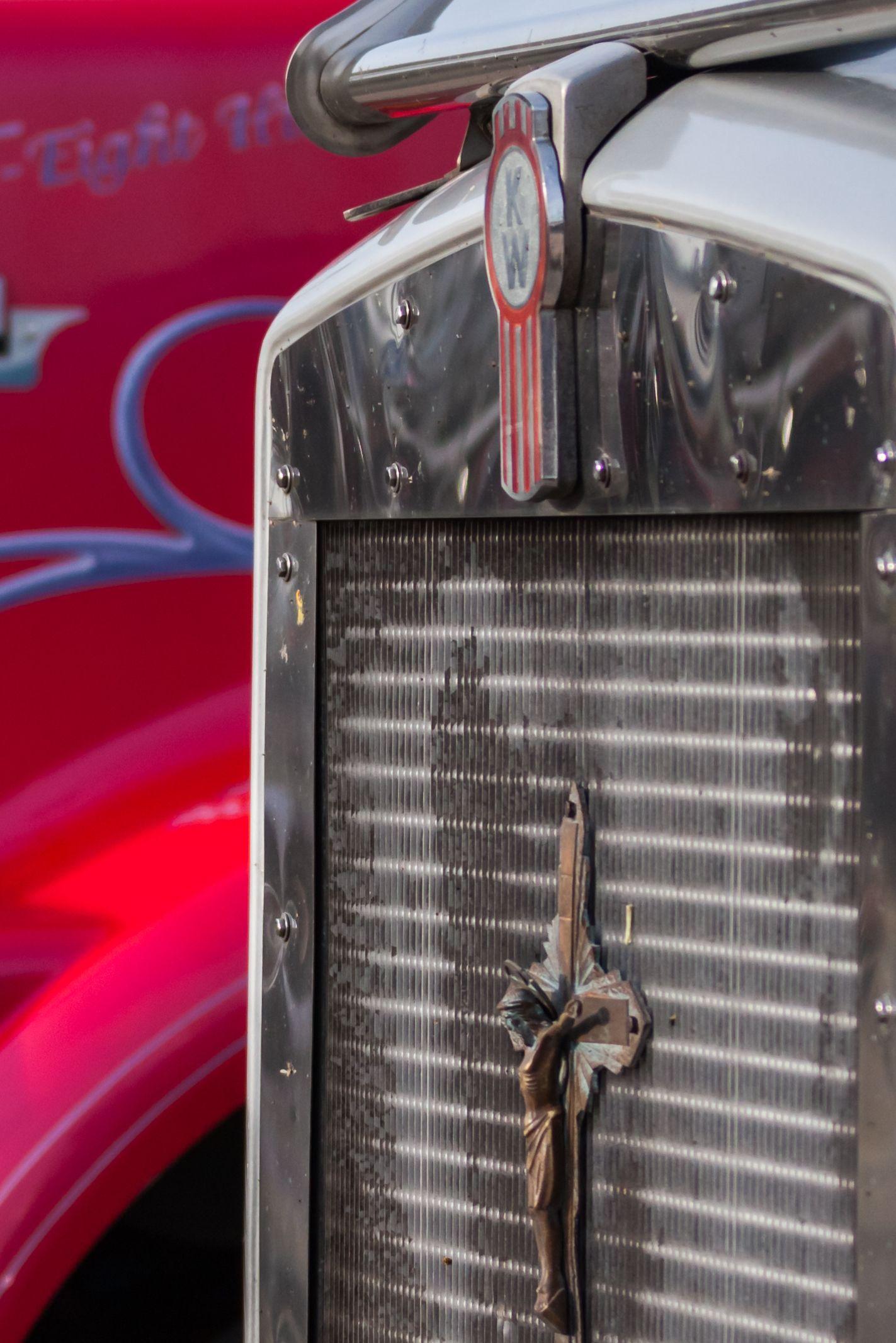 1423x2134 Kenworth Wallpaper High Resolution Background To Download