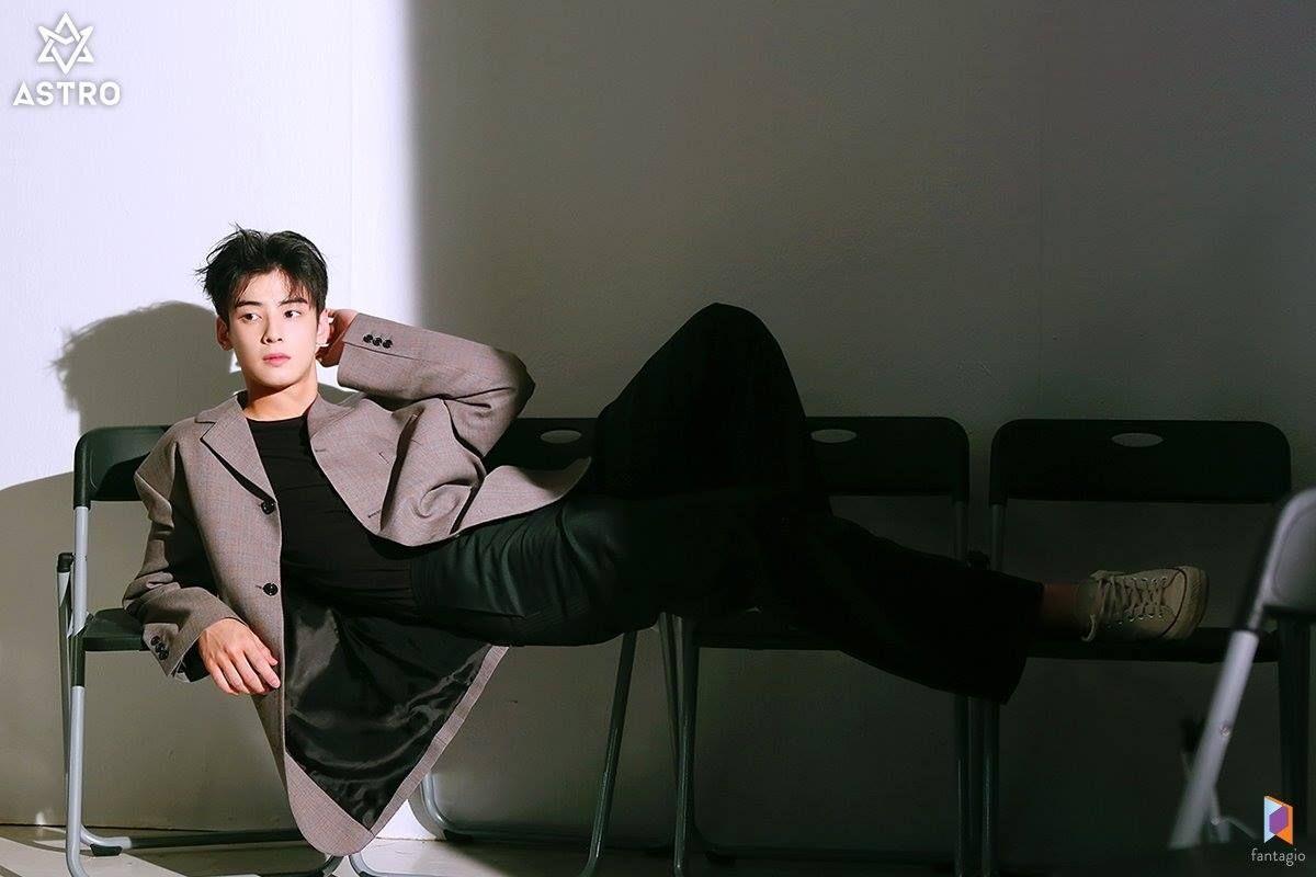 1200x800 ASTRO Cha Eunwoo❤