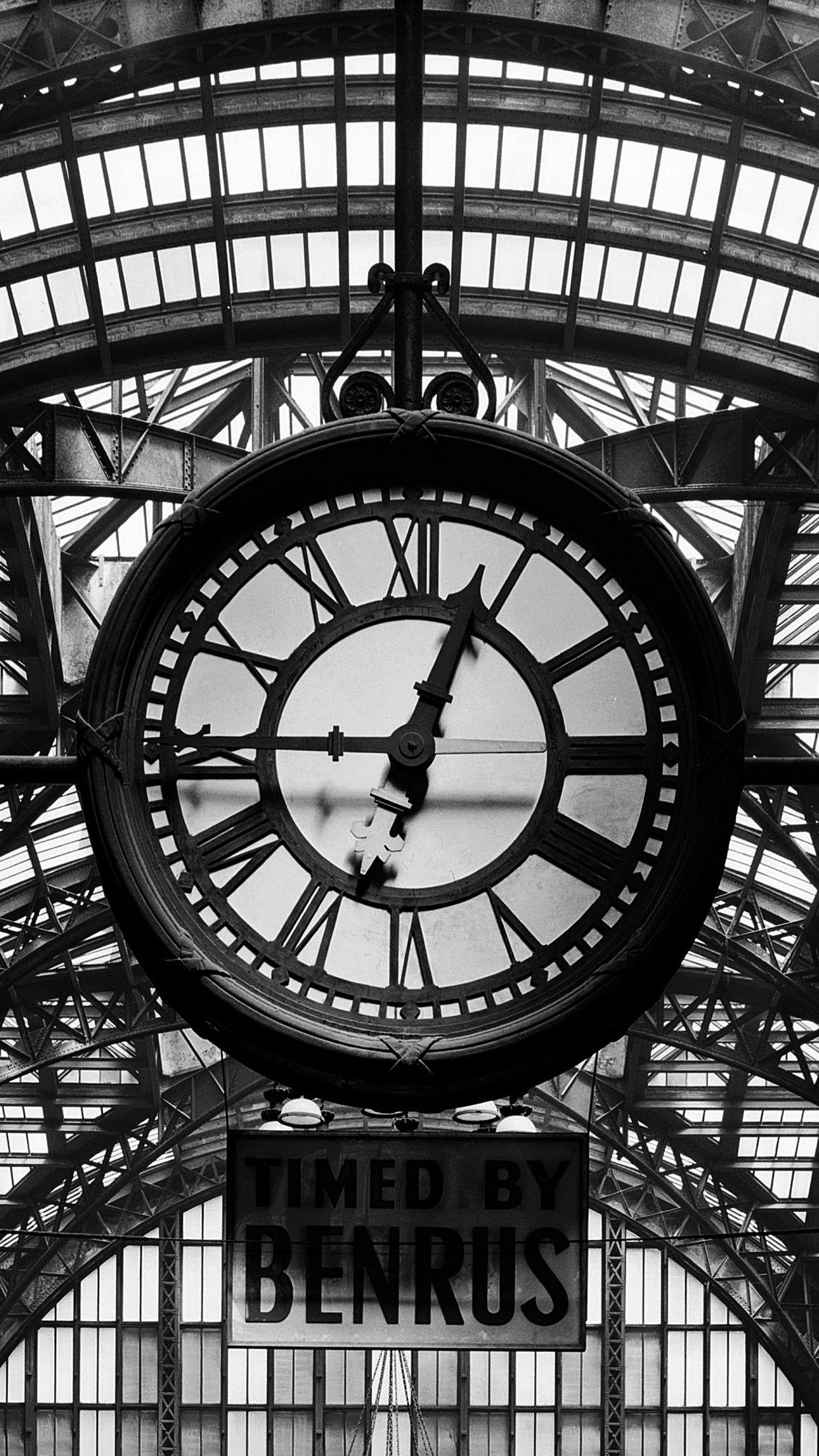 Black Clock Wallpapers Top Free Black Clock Backgrounds WallpaperAccess