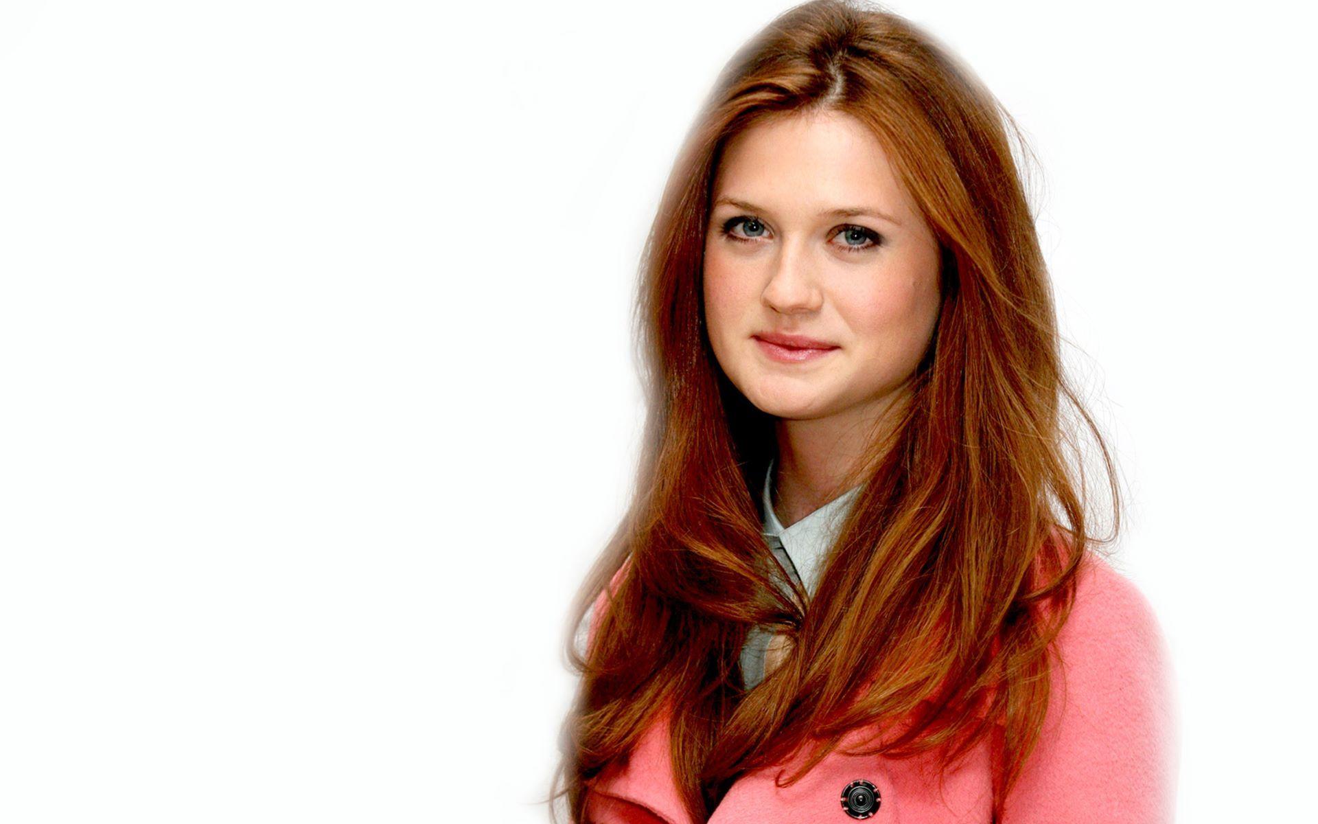 1920x1200 Bonnie Wright Wallpaper