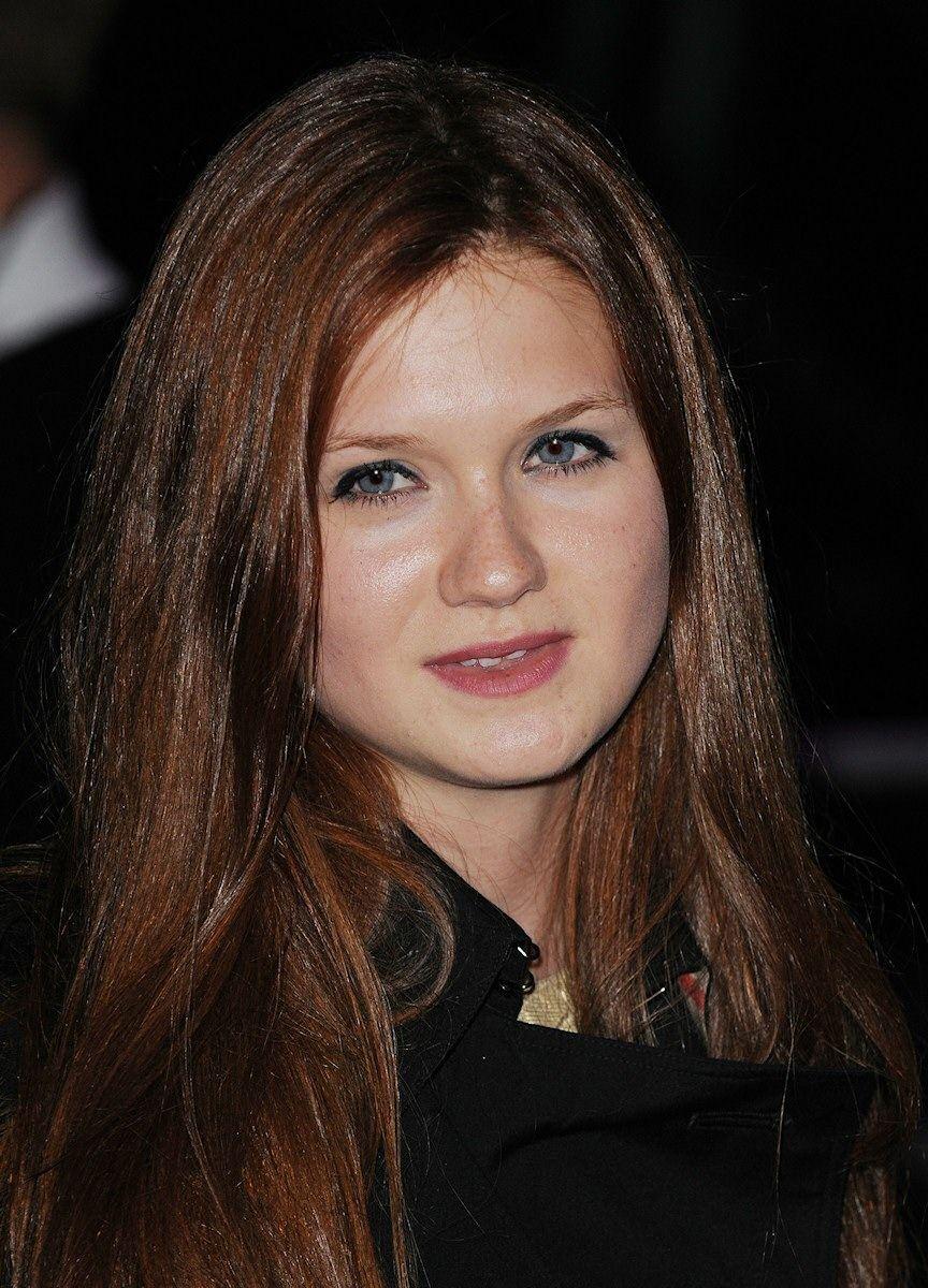 864x1200 Bonnie Francesca Wright Date Of Birth Wright Wallpaper & Background Download