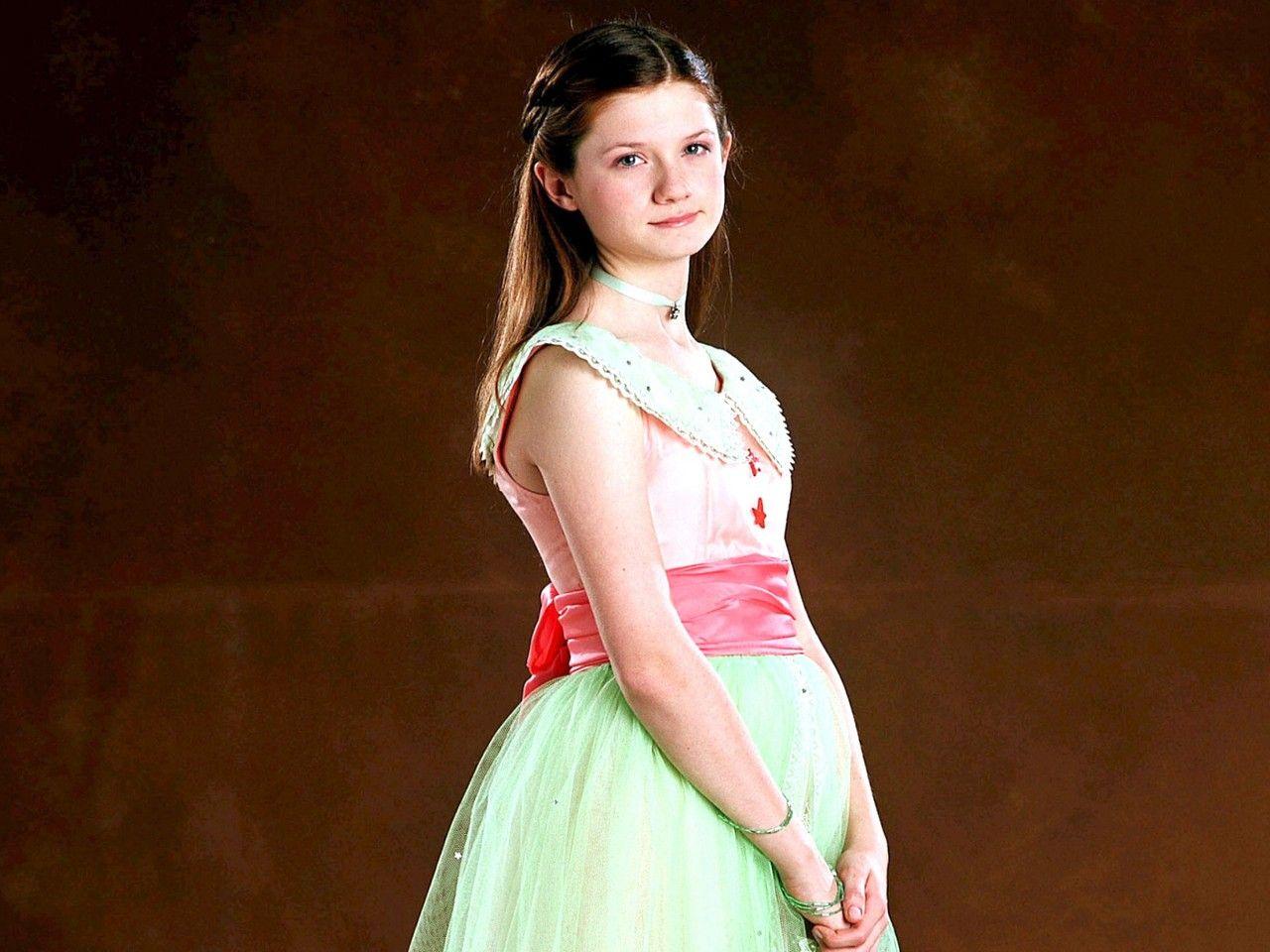 1280x960 Bonnie Wright As Ginny Weasley Wallpaper