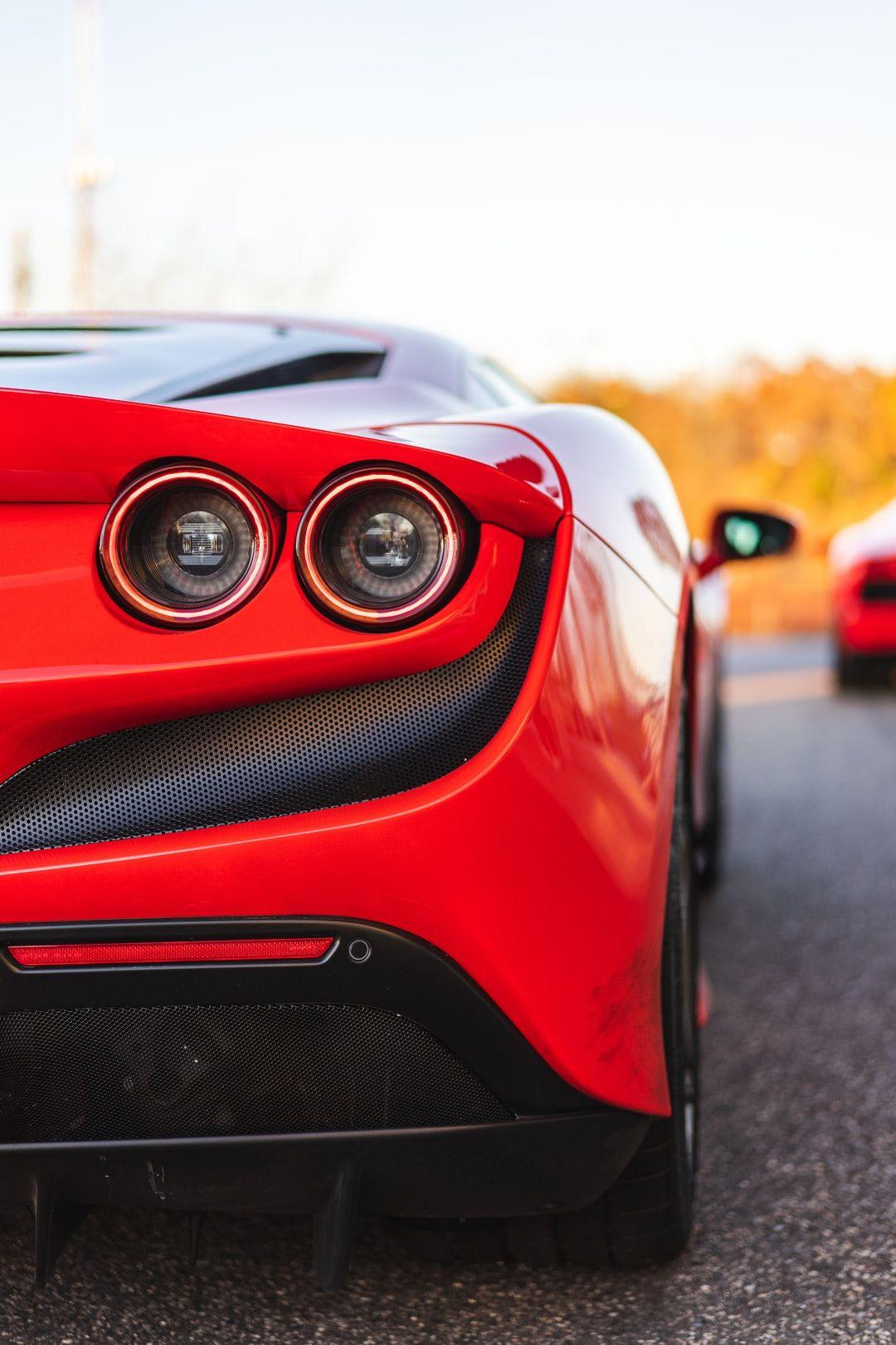 Hình nền Ferrari 1080x1620: Tải xuống HD miễn phí [HQ)
