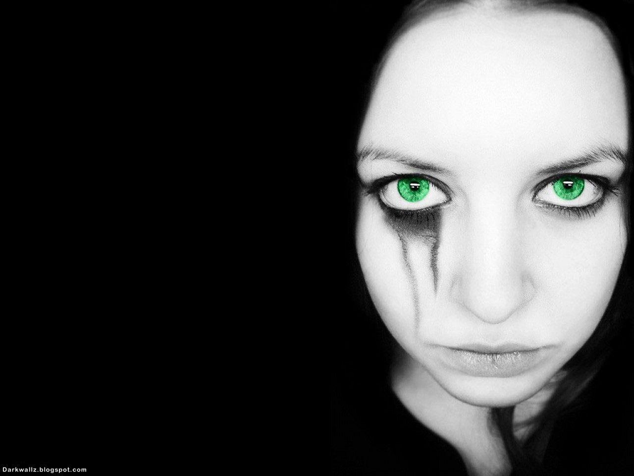 1280x960 Gothic Girl With Green Eyes dark gothic wallpaper. Dark