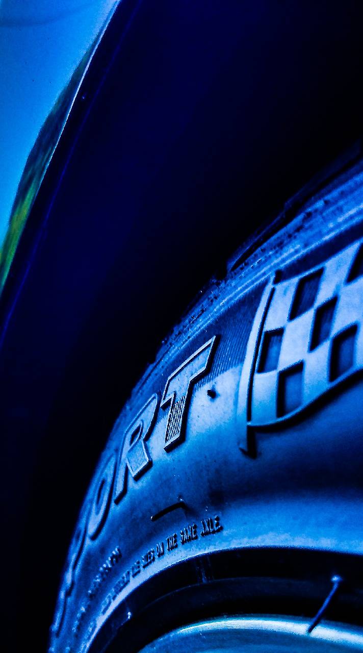 712x1280 Michelin Wallpaper