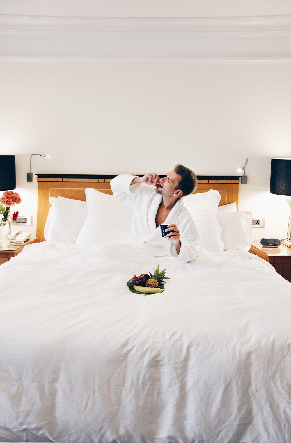 1000x1523 Breakfast In Bed Picture [HD]. Download Free Image