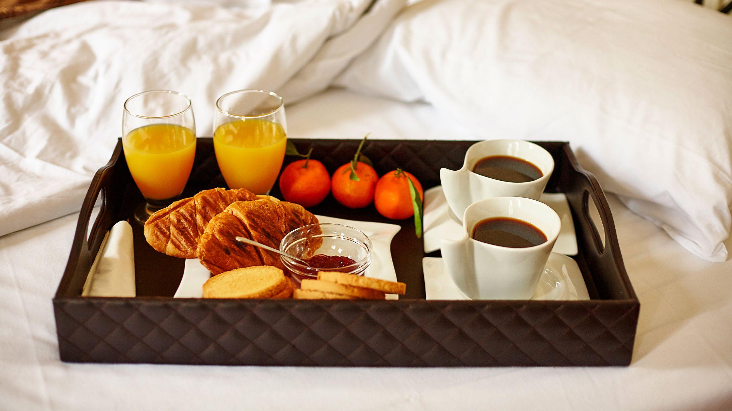 2560x1440 Picture Juice Coffee Mandarine Breakfast Buns Highball 2560x1440