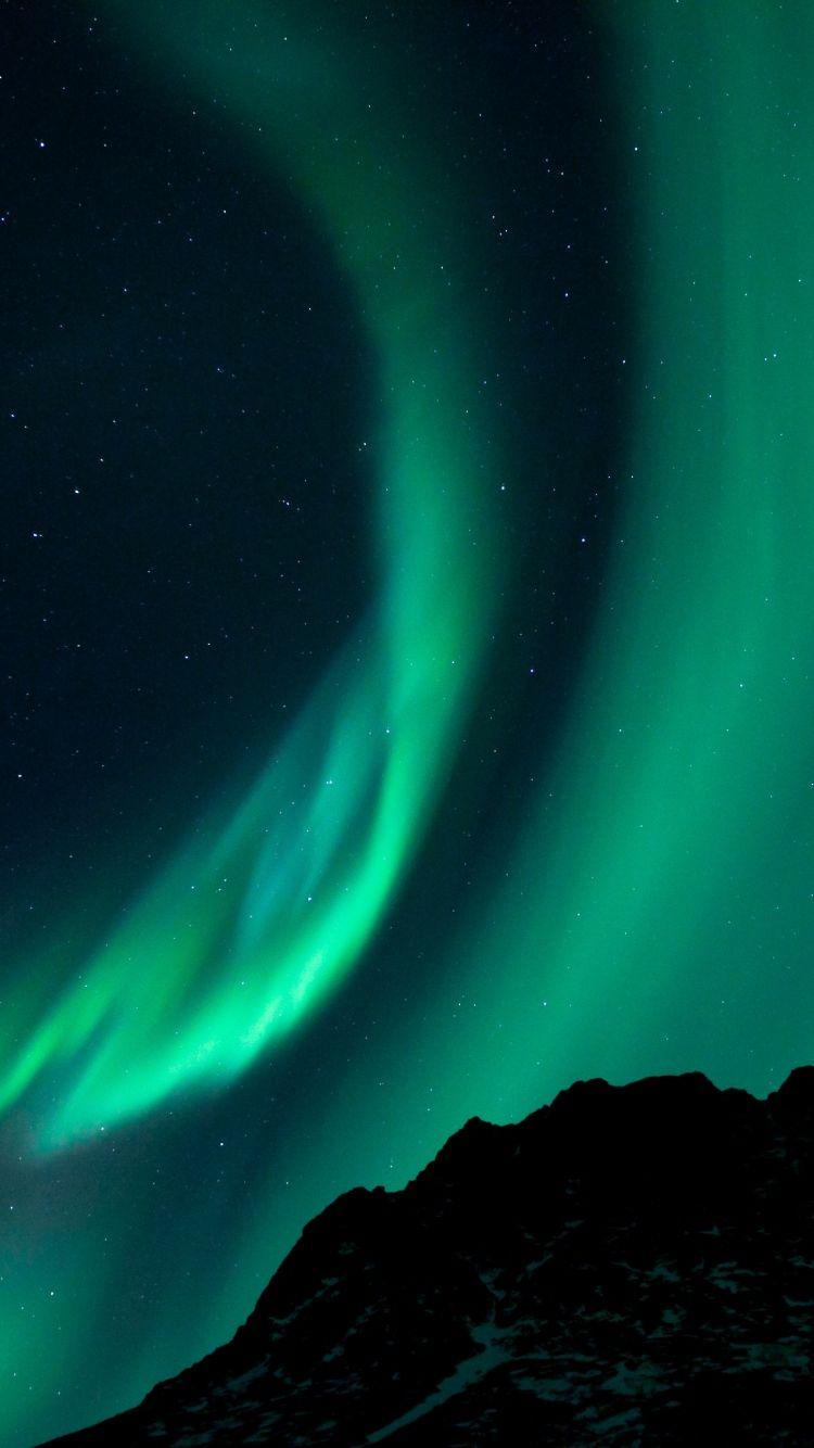 750x1334 Northern Lights Night Sky