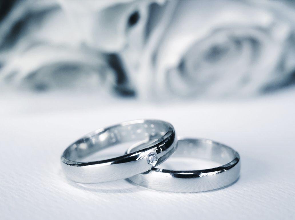 1032x772 Blue wedding rings PPT Background, Blue wedding rings ppt photo, Blue wedding rings ppt picture, Blue wedding rings powerpoint background