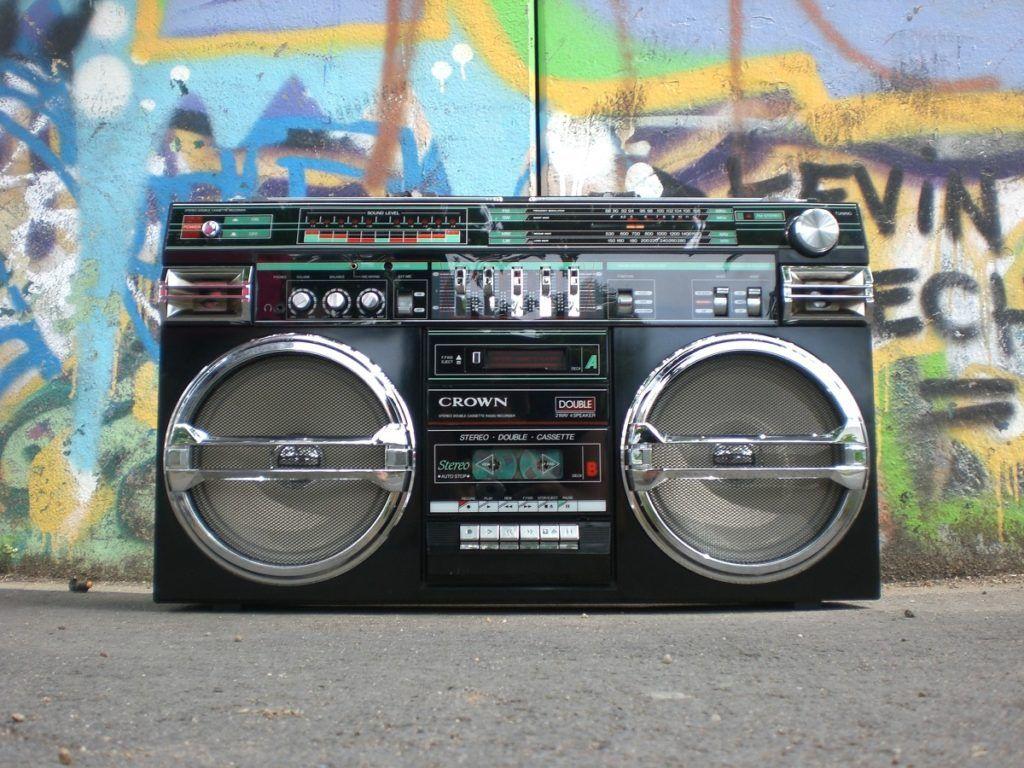1024x768 Eco Friendly And Fun: The '80s Berlin Boombox. Crown Round Table
