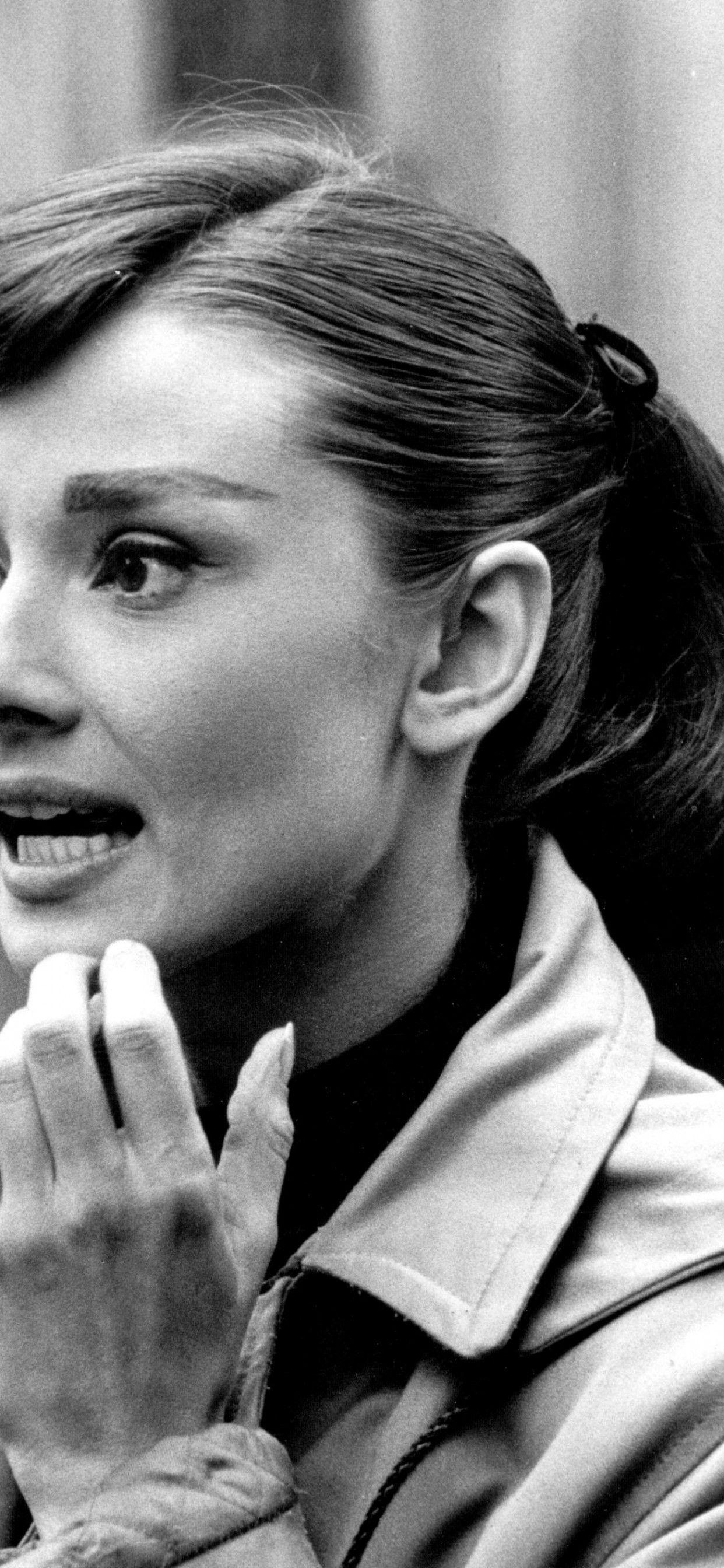 1242x2688 Audrey Hepburn iPhone XS Max Wallpaper Download