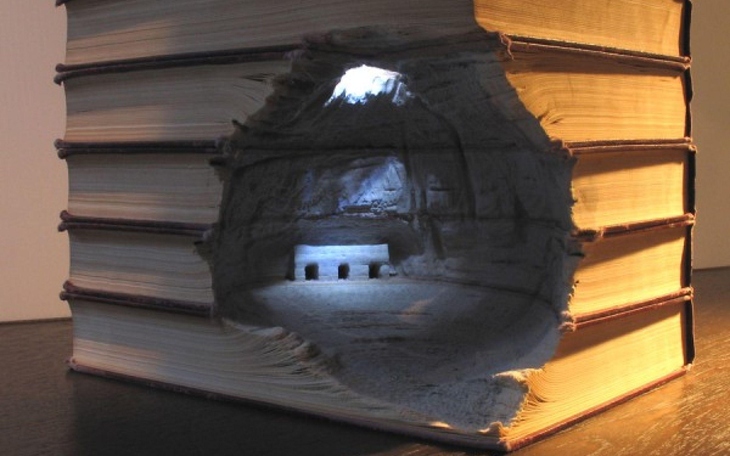 2560x1600 Building Behind The Books! Wallpaper. All is Wall