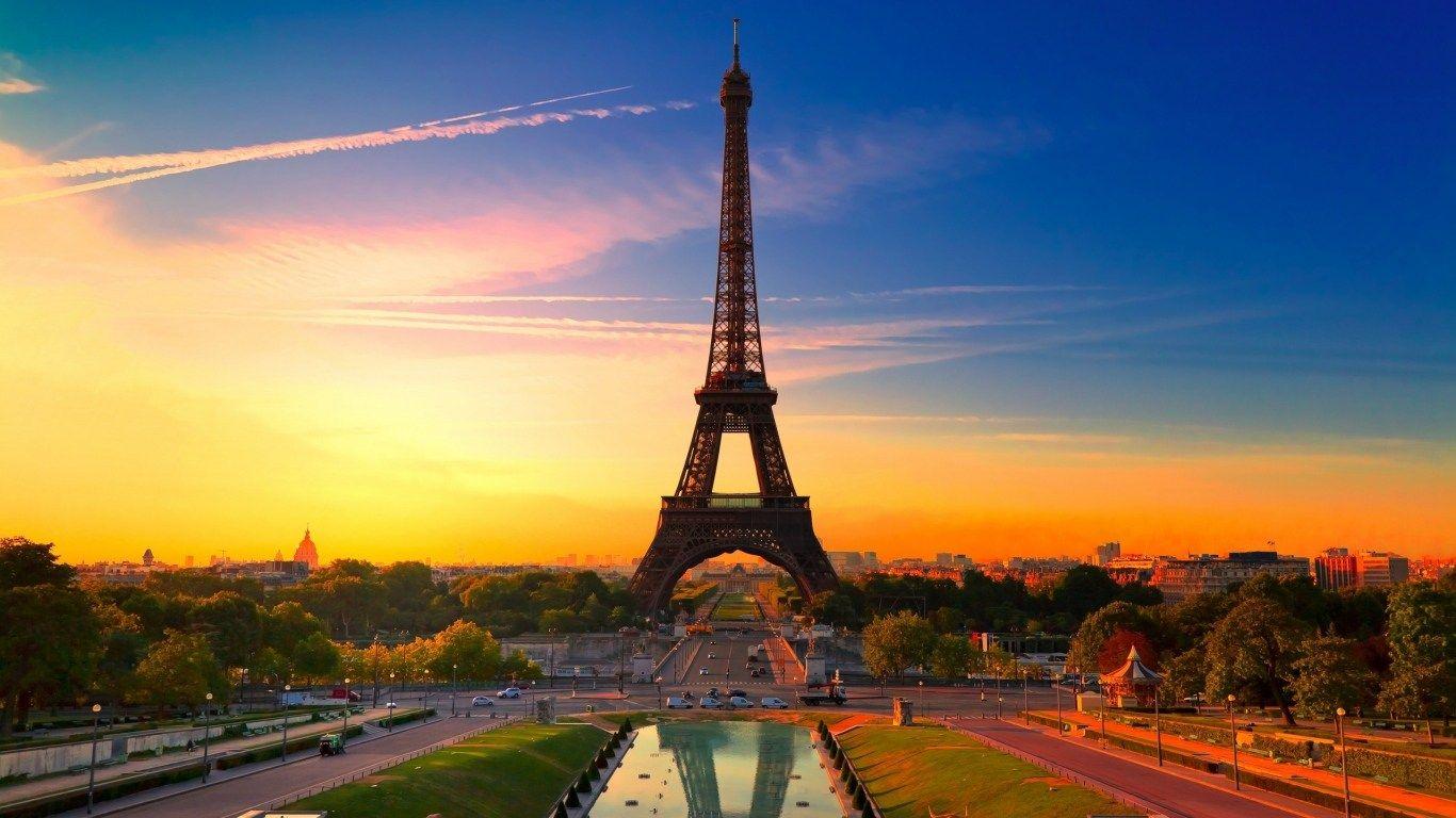 1366x768 Download HD France Paris Eiffel Tower Sunset Wallpaper