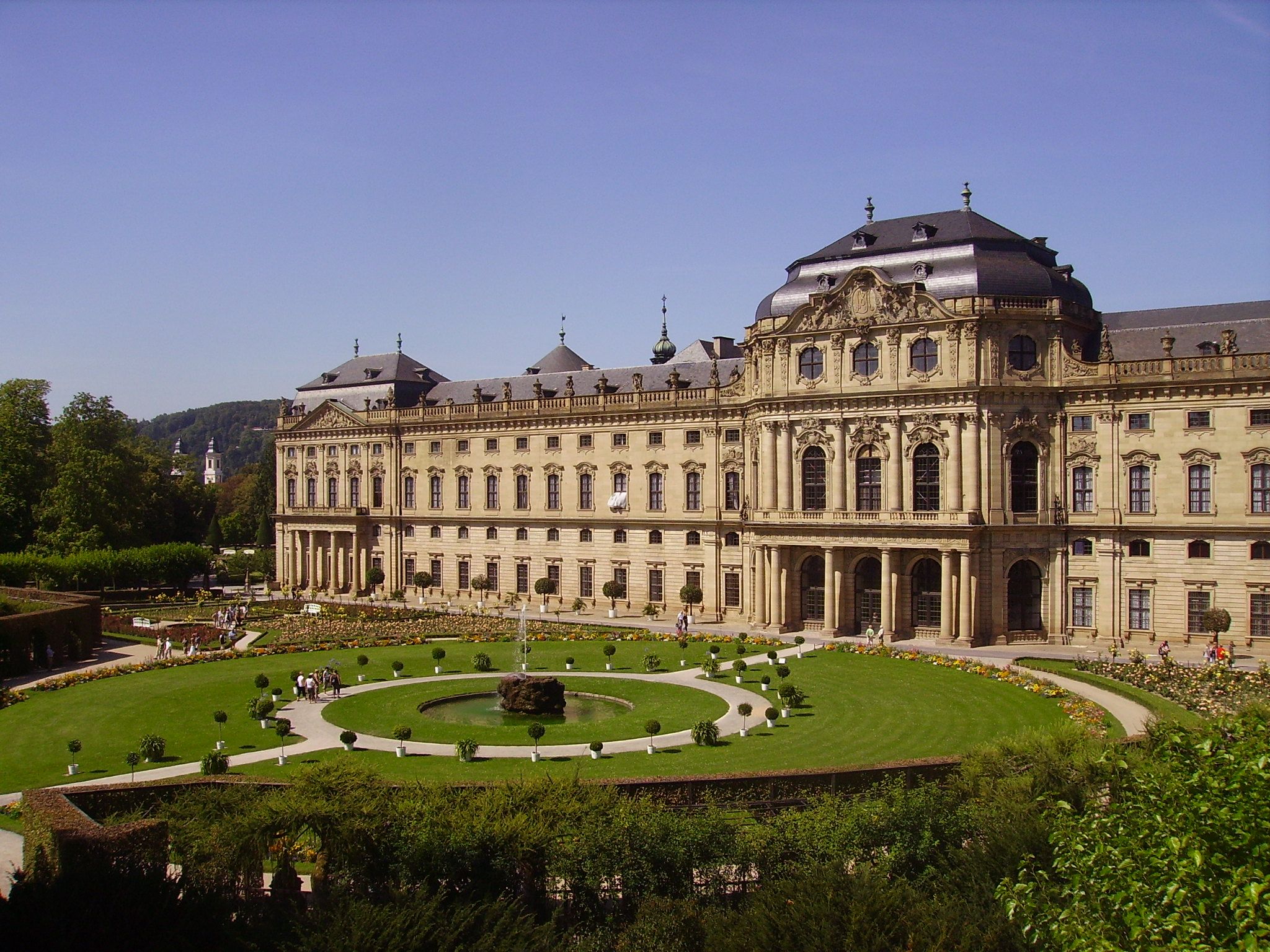 2048x1536 Würzburg Residenz Rückansicht