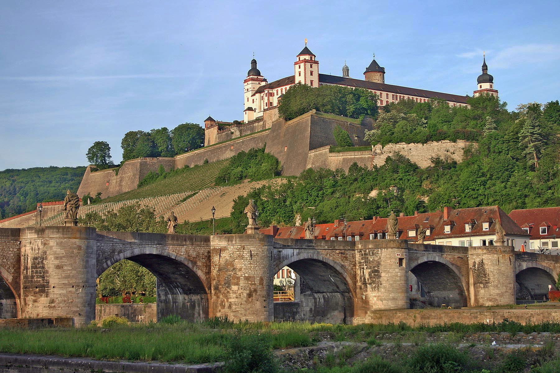 1800x1200 Würzburg