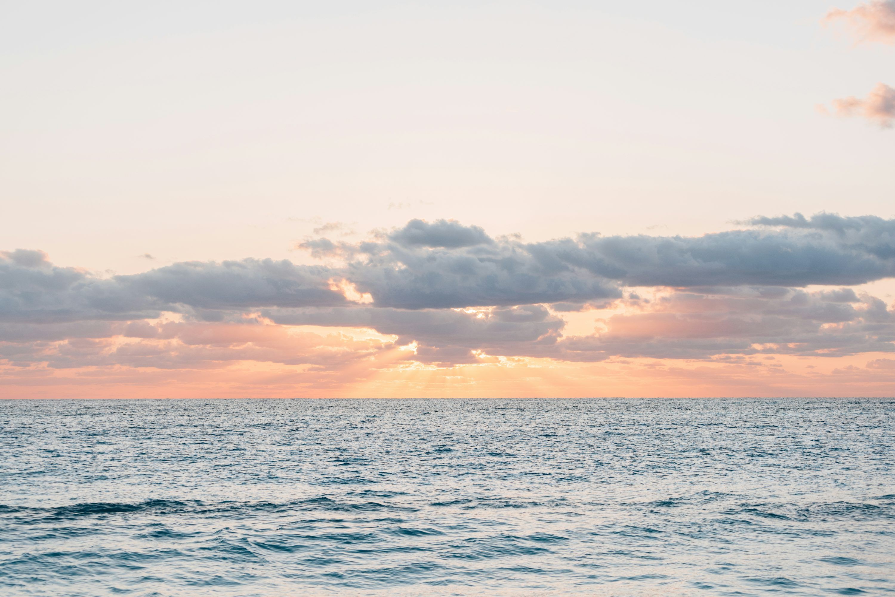 3000x2001 Ocean Wallpaper: Free HD Download [4K]