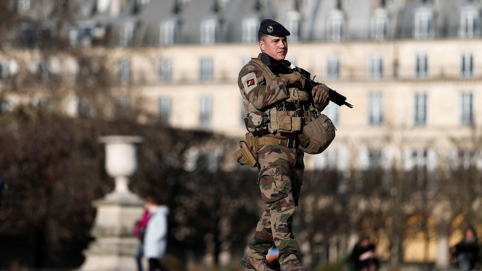 1600x900 Ukraine, France discussing allied troop deployment to country, Zelenskyy says