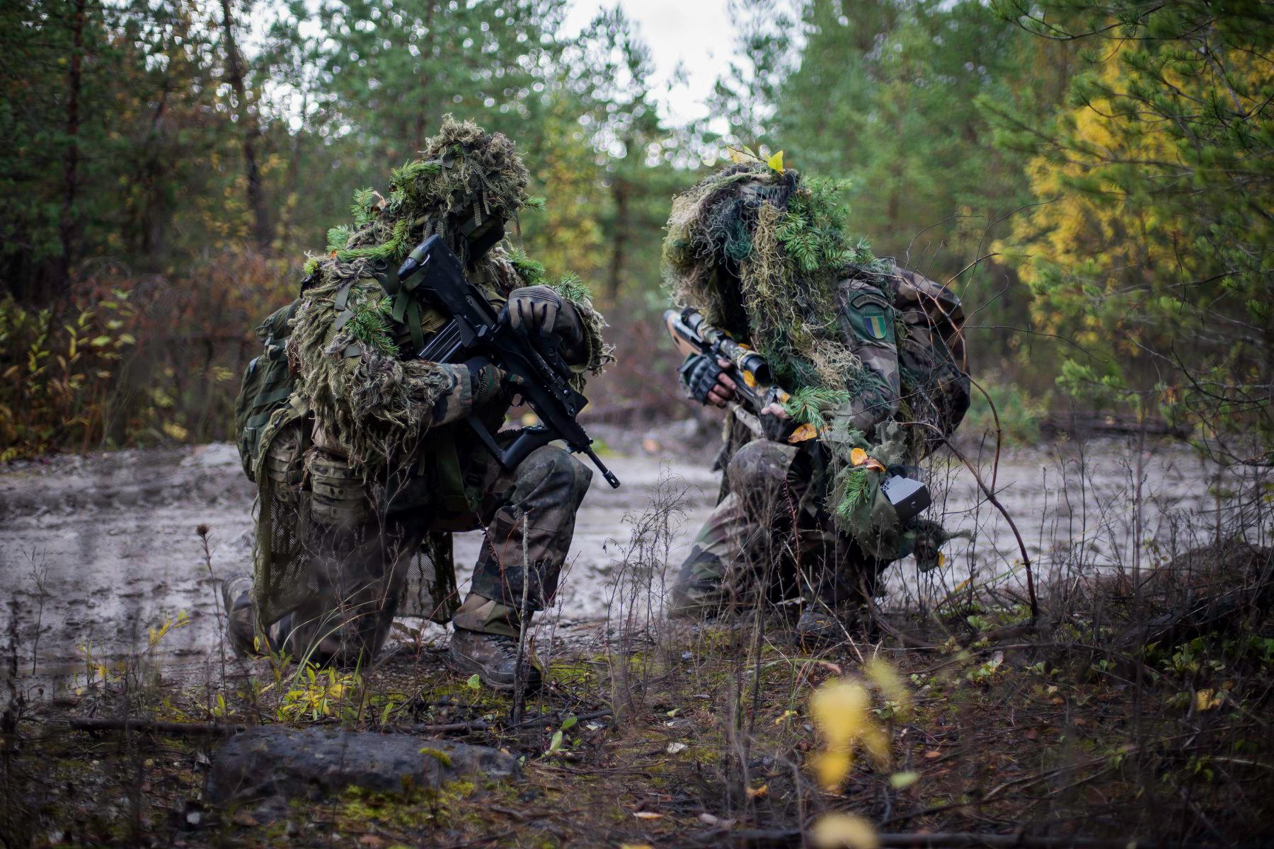 1800x1200 French soldiers