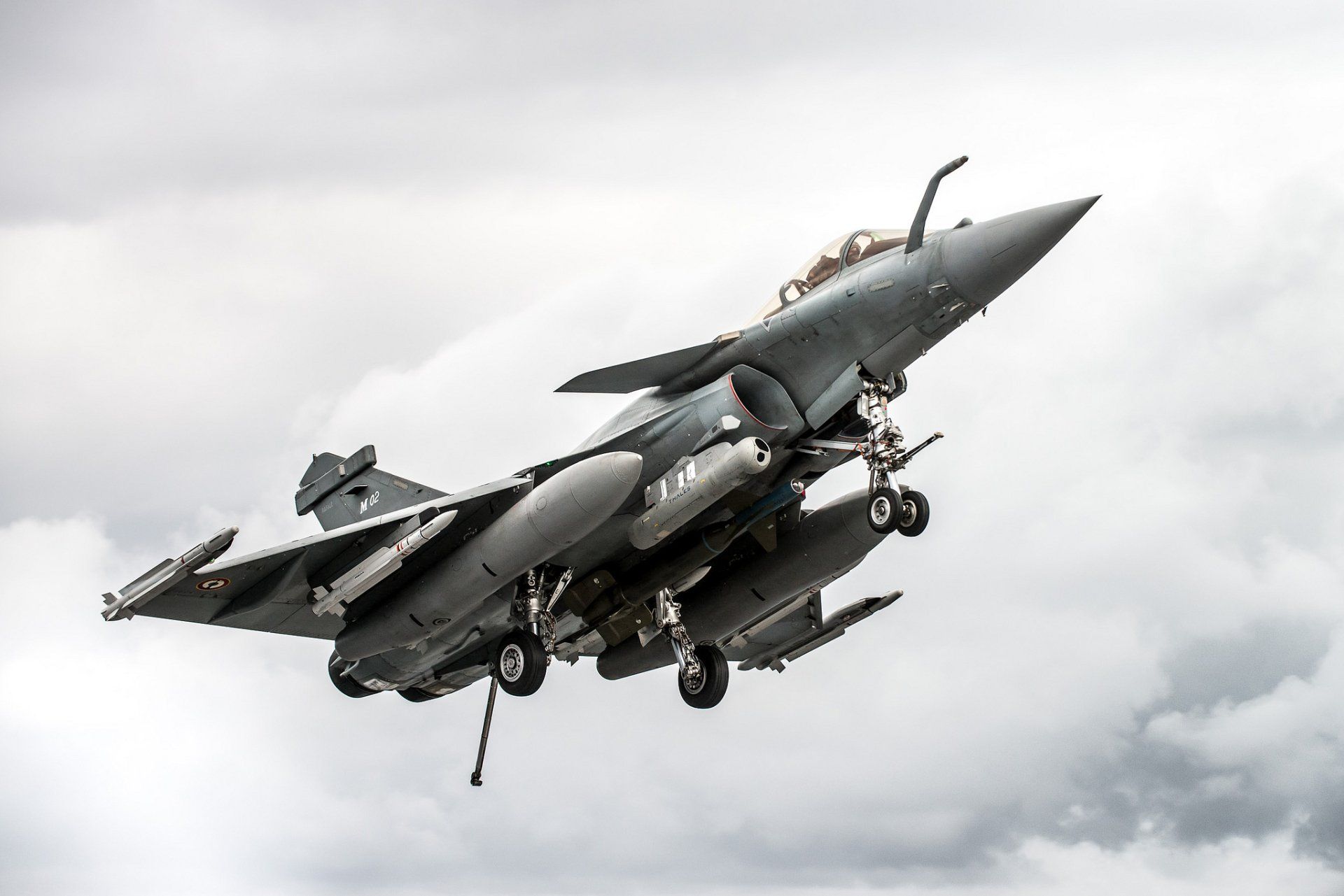 1920x1281 Dassault Rafale HD Wallpaper: A Military Marvel in Actionx1366