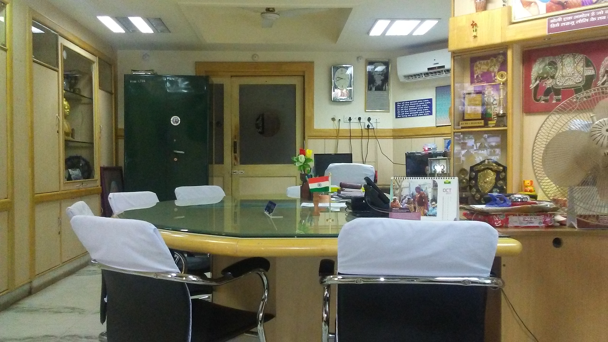 2560x1440 School Principal's