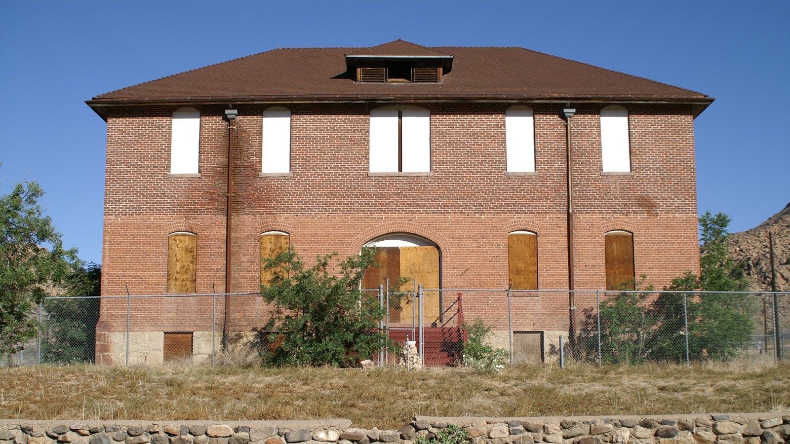 1600x900 Arizona: Schoolhouse at Truxton Canyon Training School (U.S. National Park Service)