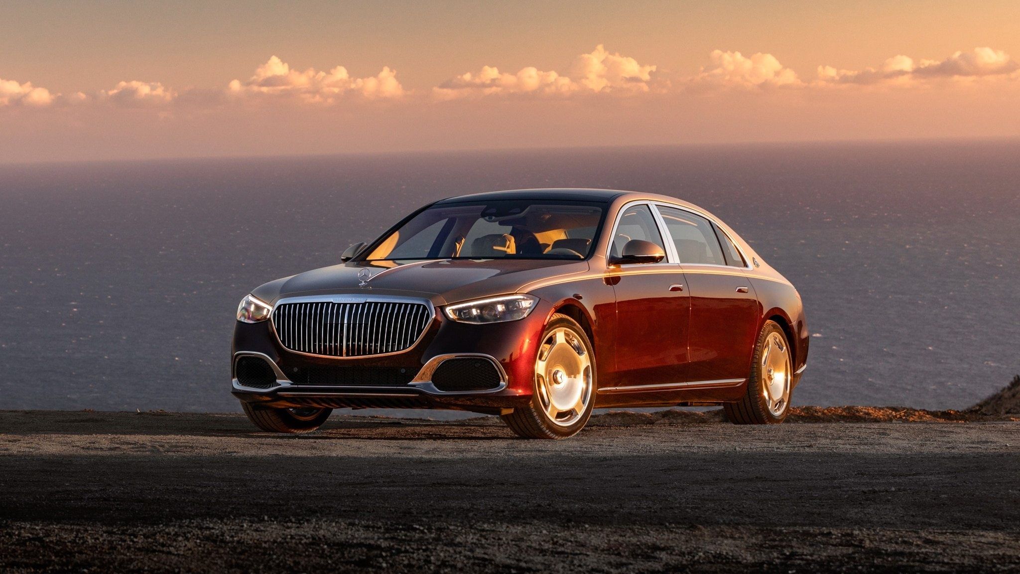 2048x1152 Mercedes Benz Maybach Wallpaper