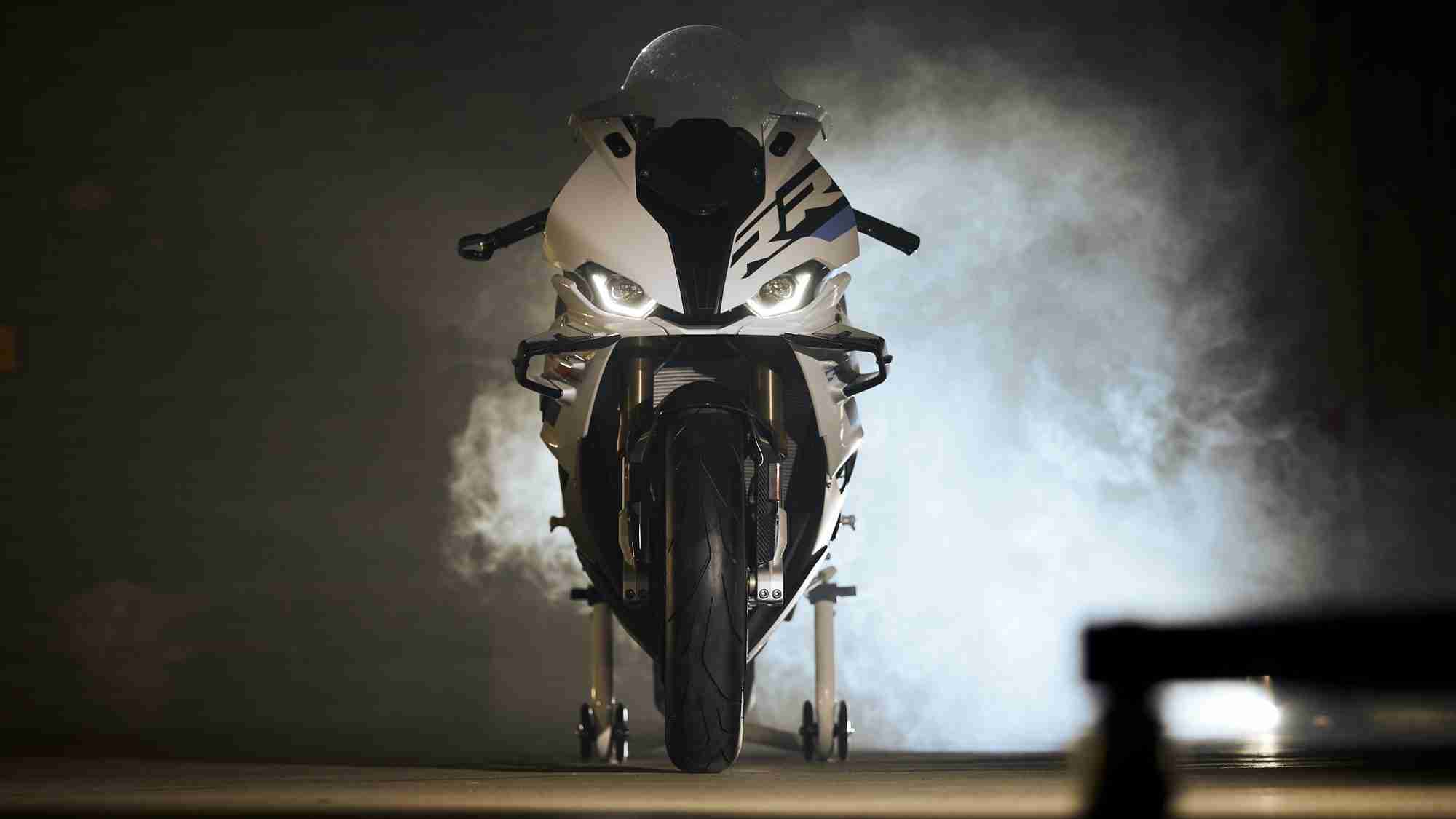 2000x1125 BMW S1000RR, lighter, faster, simple!. Automotive and Technology and Reviews