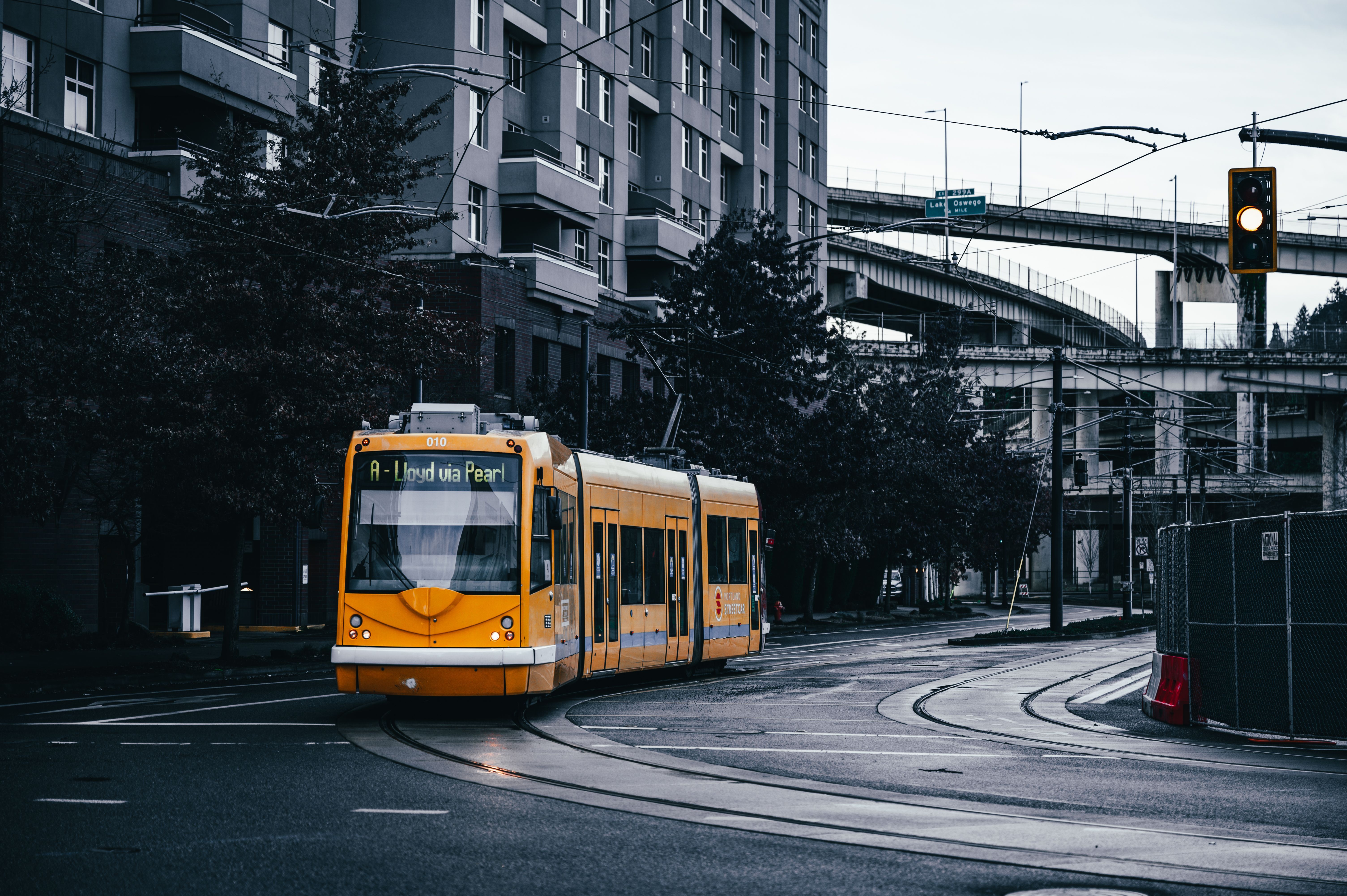 6019x4005 Portland Streetcar on a Sunny Day in Oregon · Free