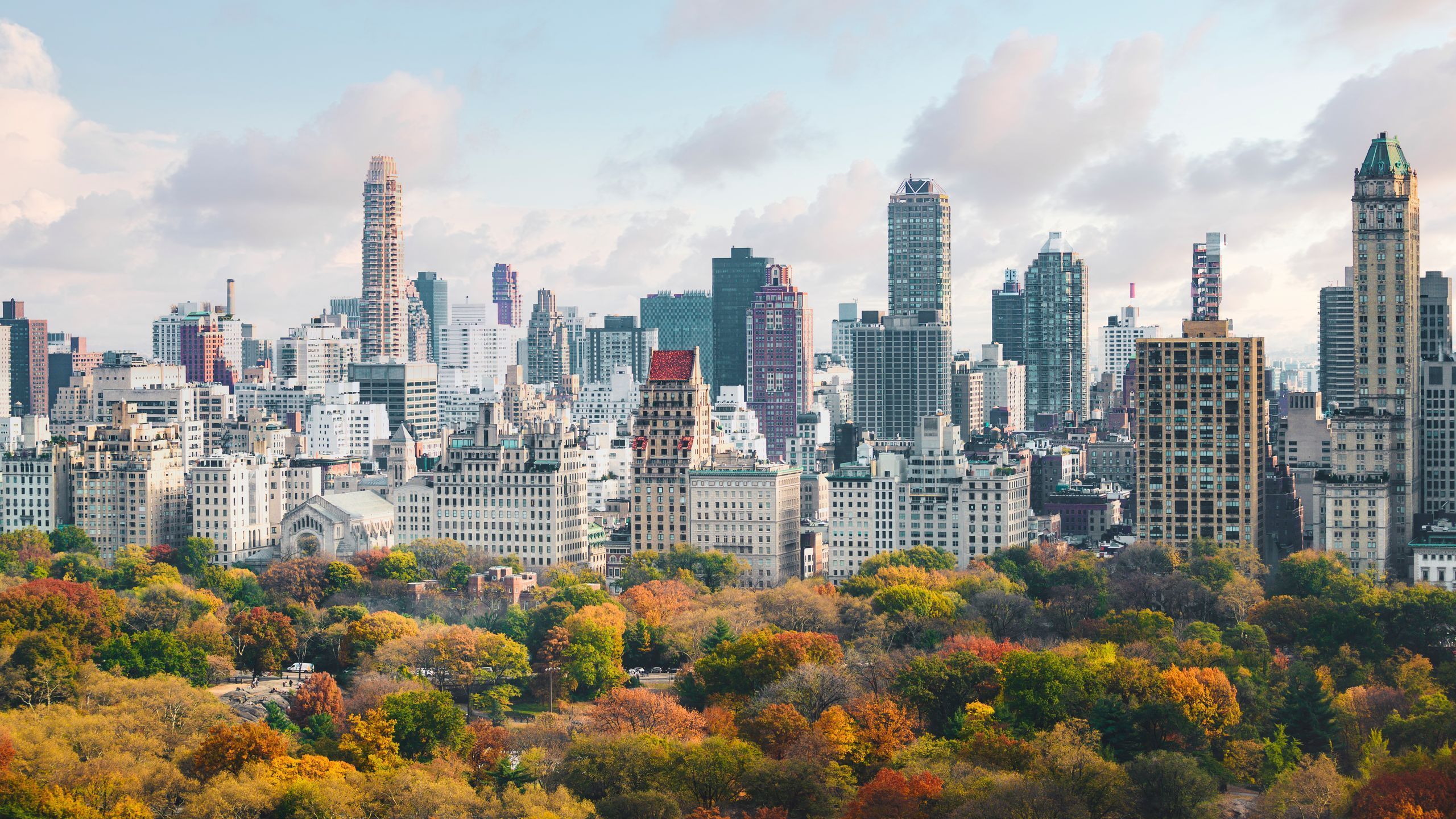 2560x1440 Fall in NYC: Why It's the Best Season to Visit. Condé Nast Traveler