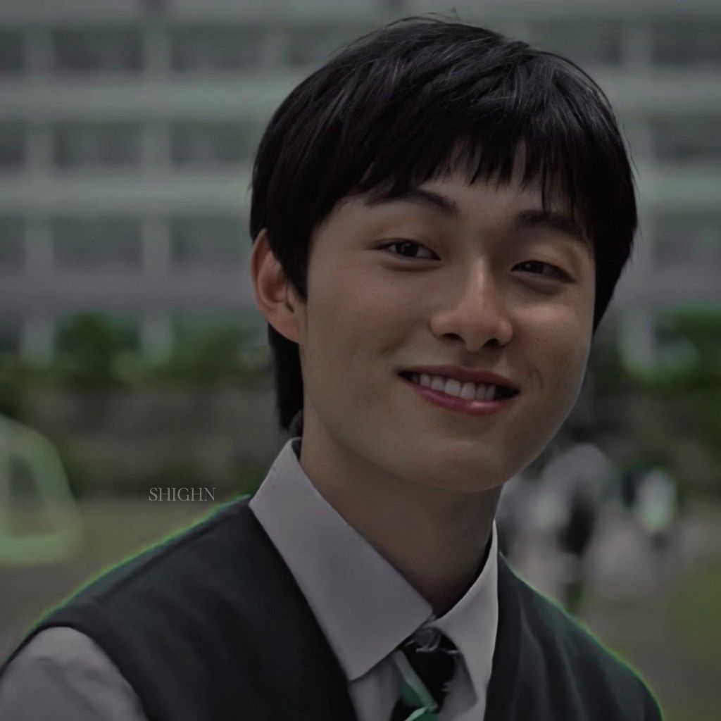 1024x1024 Lee Cheong San Wallpaper