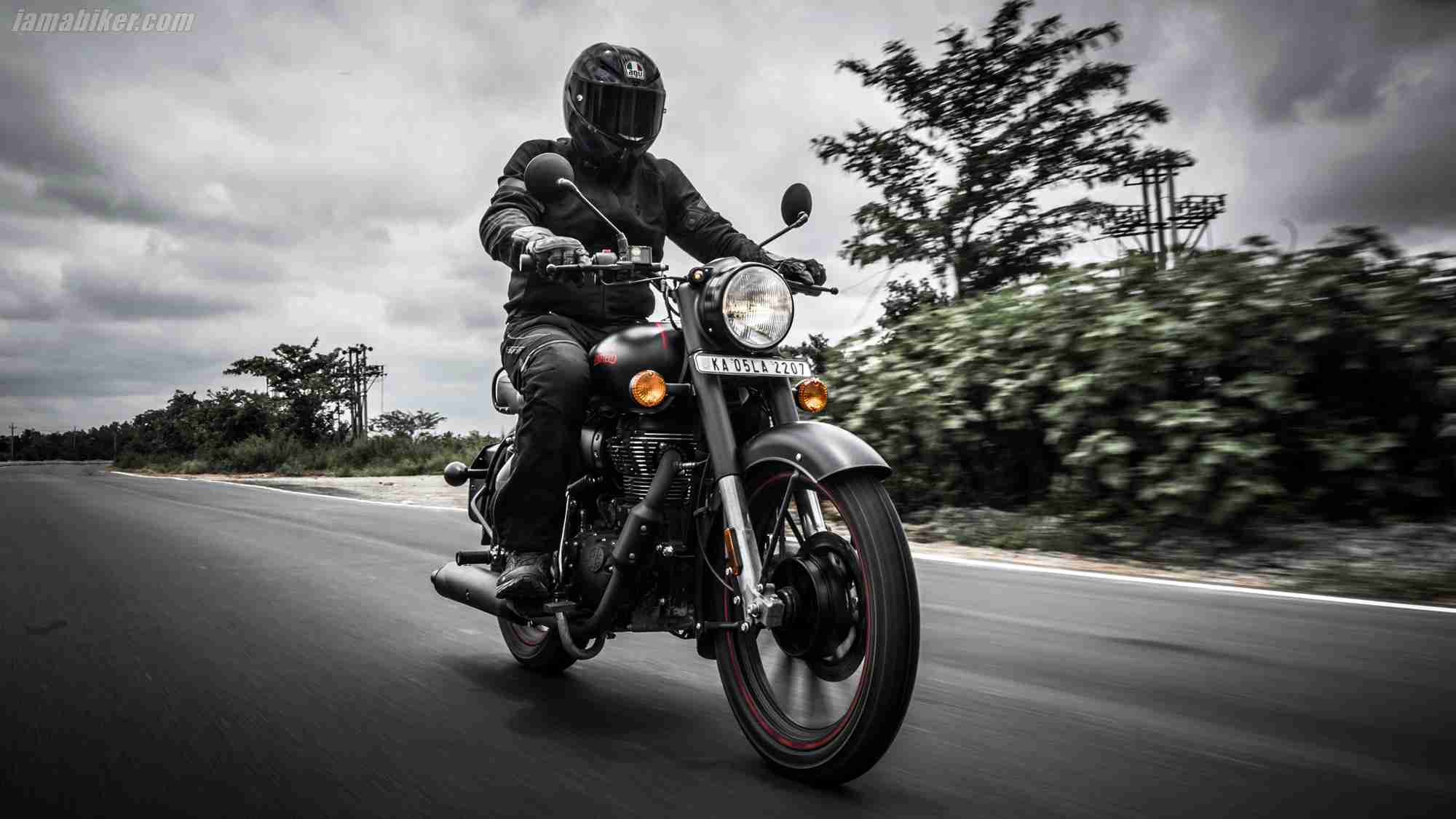 2000x1125 BS6 Royal Enfield Classic 350 Stealth Black edition review. Automotive and Technology and Reviews