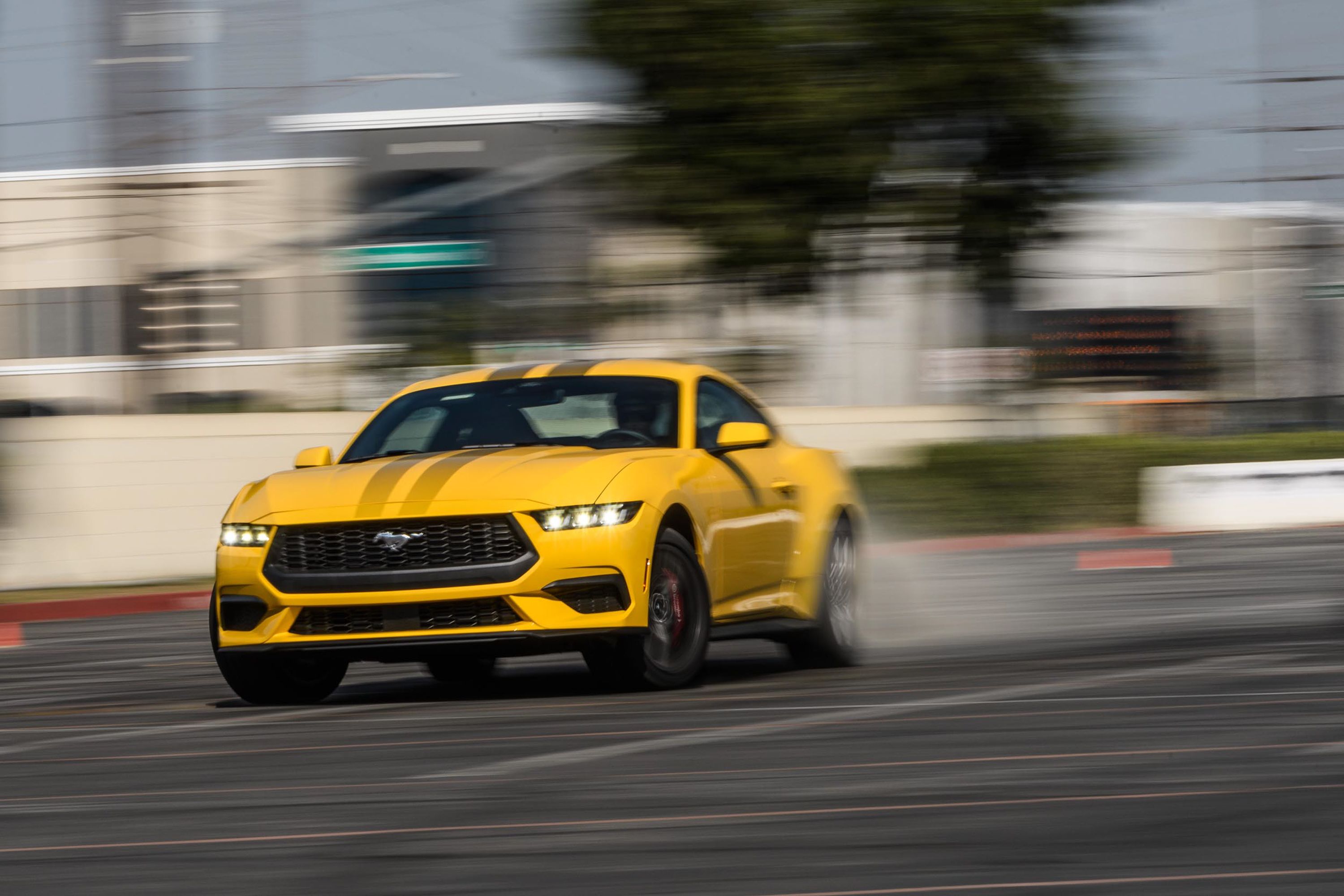 3000x2000 Ford Mustang Review: Pony Car Remastered